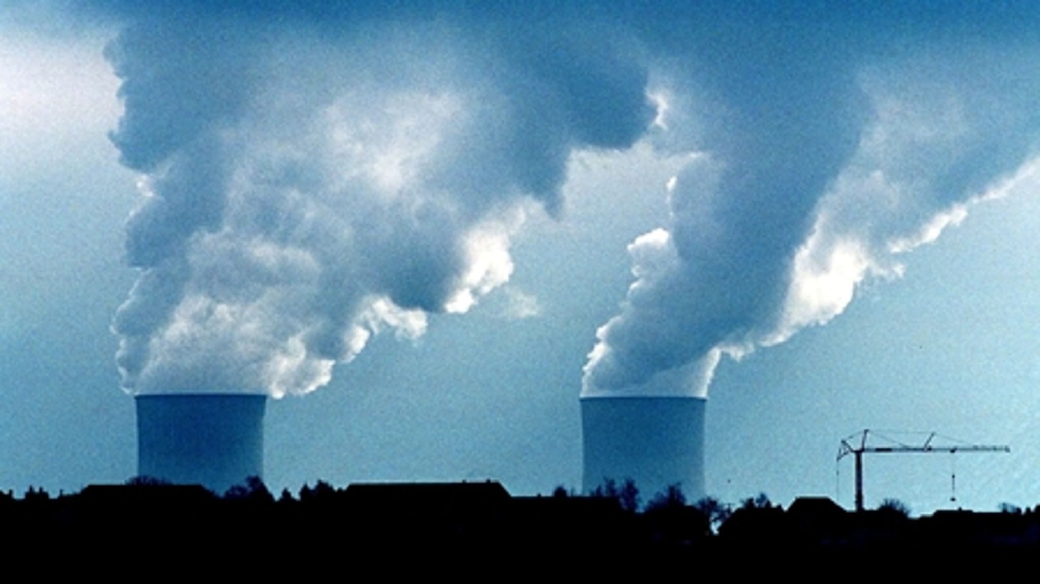 Klimaproblemerne kan løses med mere uddannelse, siger flere forskere.
