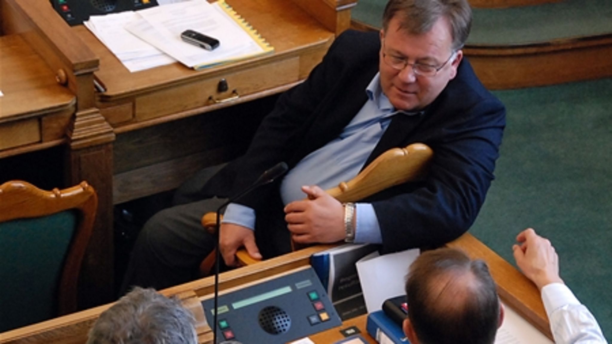 Finansminister Claus Hjort Frederiksen var i folketingssalen for at forsvare Bertel Haarders måde at gøre 85- og 95 procents-målsætningen op på.