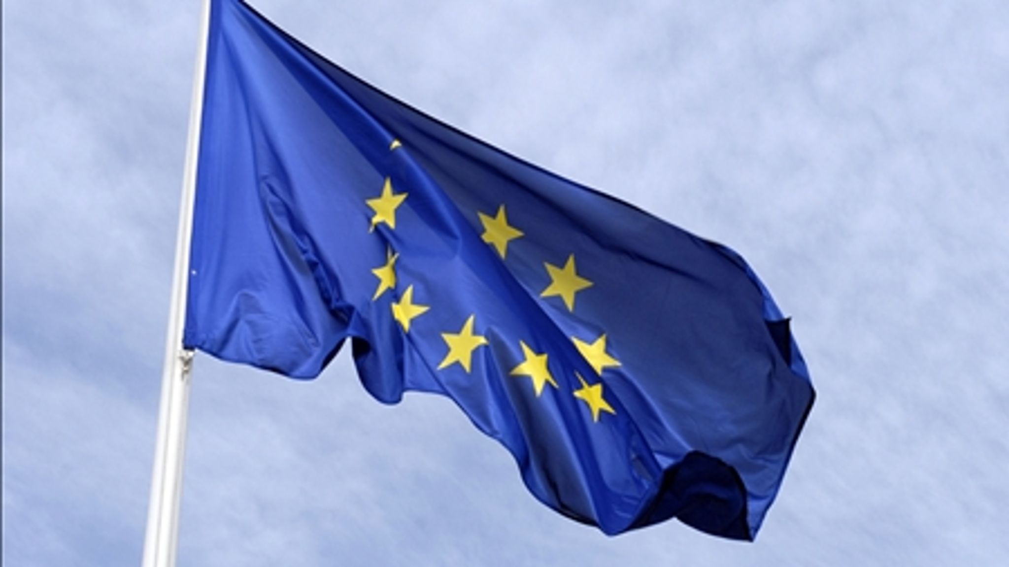 EU's indflydelse på danske forhold er konsekvent blevet bagatelliseret af skiftende danske regeringer. Men at EU også har vidtrækkende indflydelse på den danske udlændingepolitik - selvom Danmark har et retsforbehold - har også overrasket mange politikere.