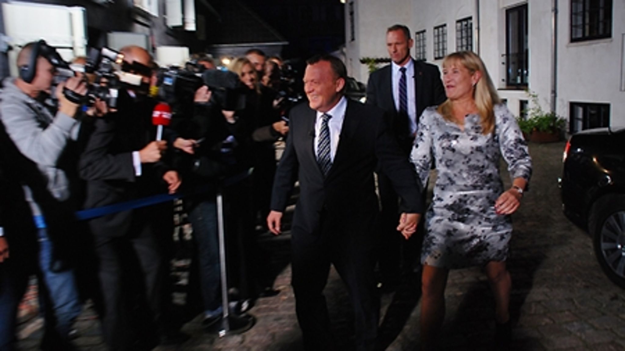 Sólrun og Lars Løkke Rasmussen ankommer til Venstres valgfest. Løkke fik valgets største personlige stemmetal.