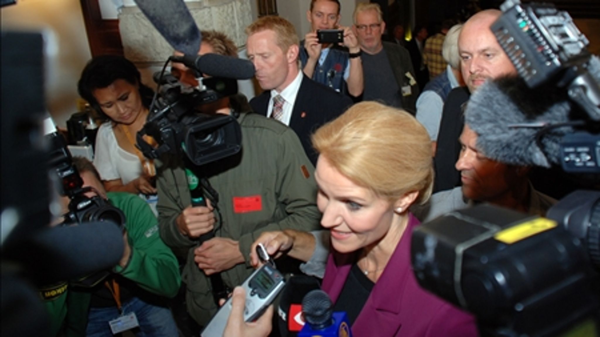 Siden sejrsstemningen på valgnatten er Socialdemokratiet gået fem mandater tilbage. Partiet står lige nu til kun 22,3 procent af stemmerne, viser Risbjergs snit for oktober måned.