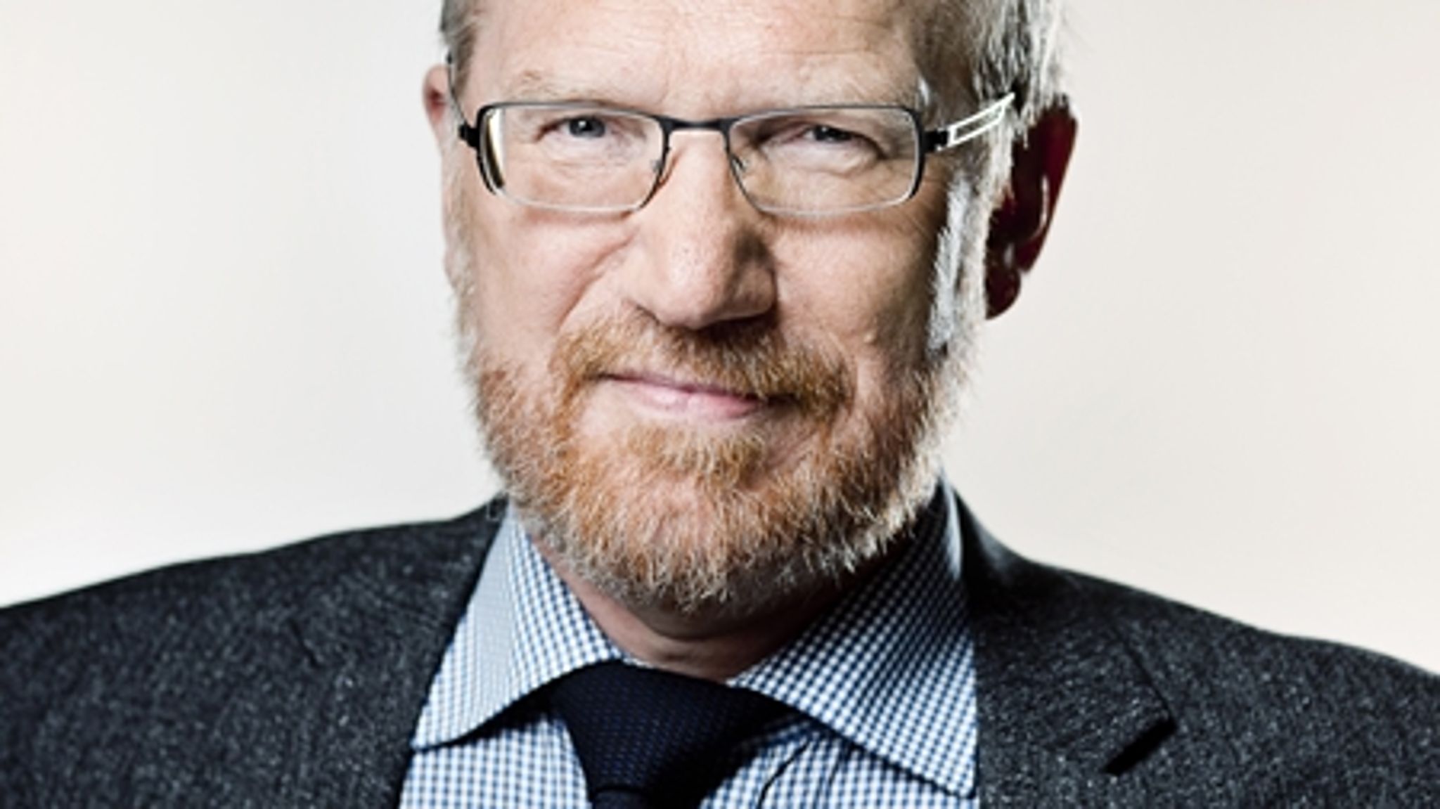 Formand for Statsrevisorerne, Peder Larsen (SF), forudser, at der kommer et massivt pres på ham for at redde SF-ministre fra Statsrevisorernes kritik.