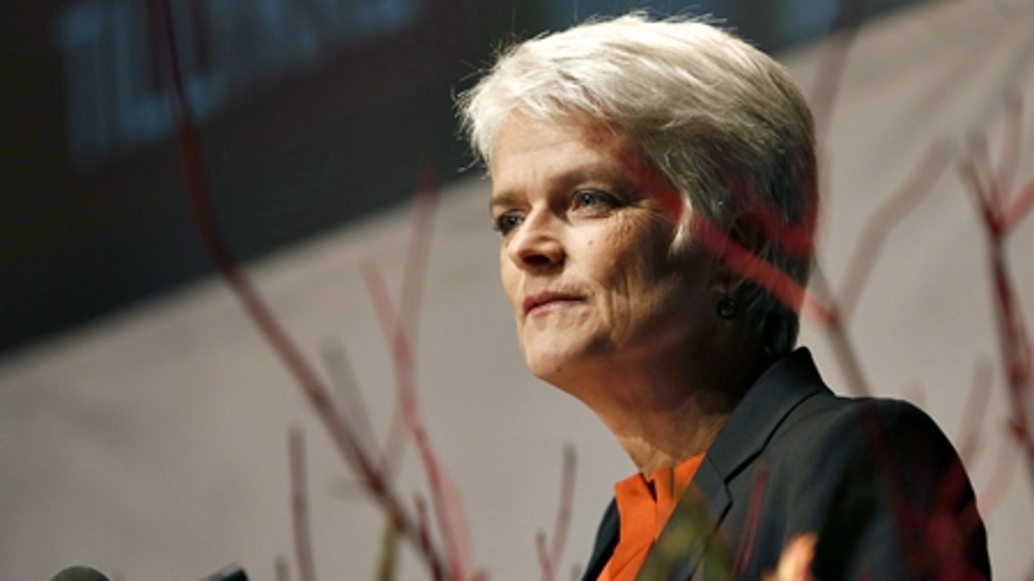 Annette Vilhelmsen i Den Sorte Diamant i København efter hun lørdag blev kåret til ny formand for SF.