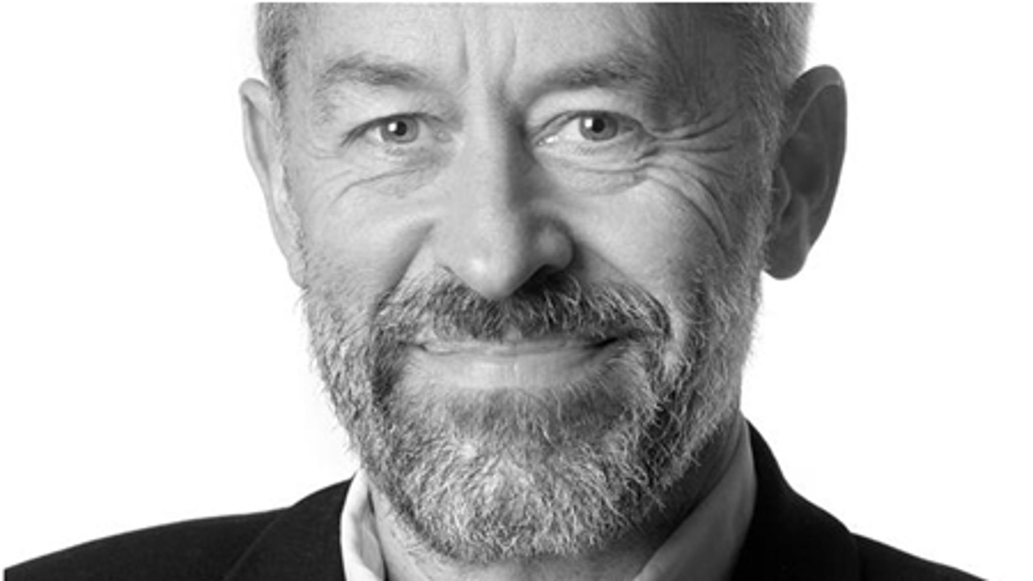 Jes Lunde, der var medlem af Folketinget for SF mellem 1984 og 2001, tiltræder 1. januar 2013 stillingen som kommunaldirektør i Rebild.