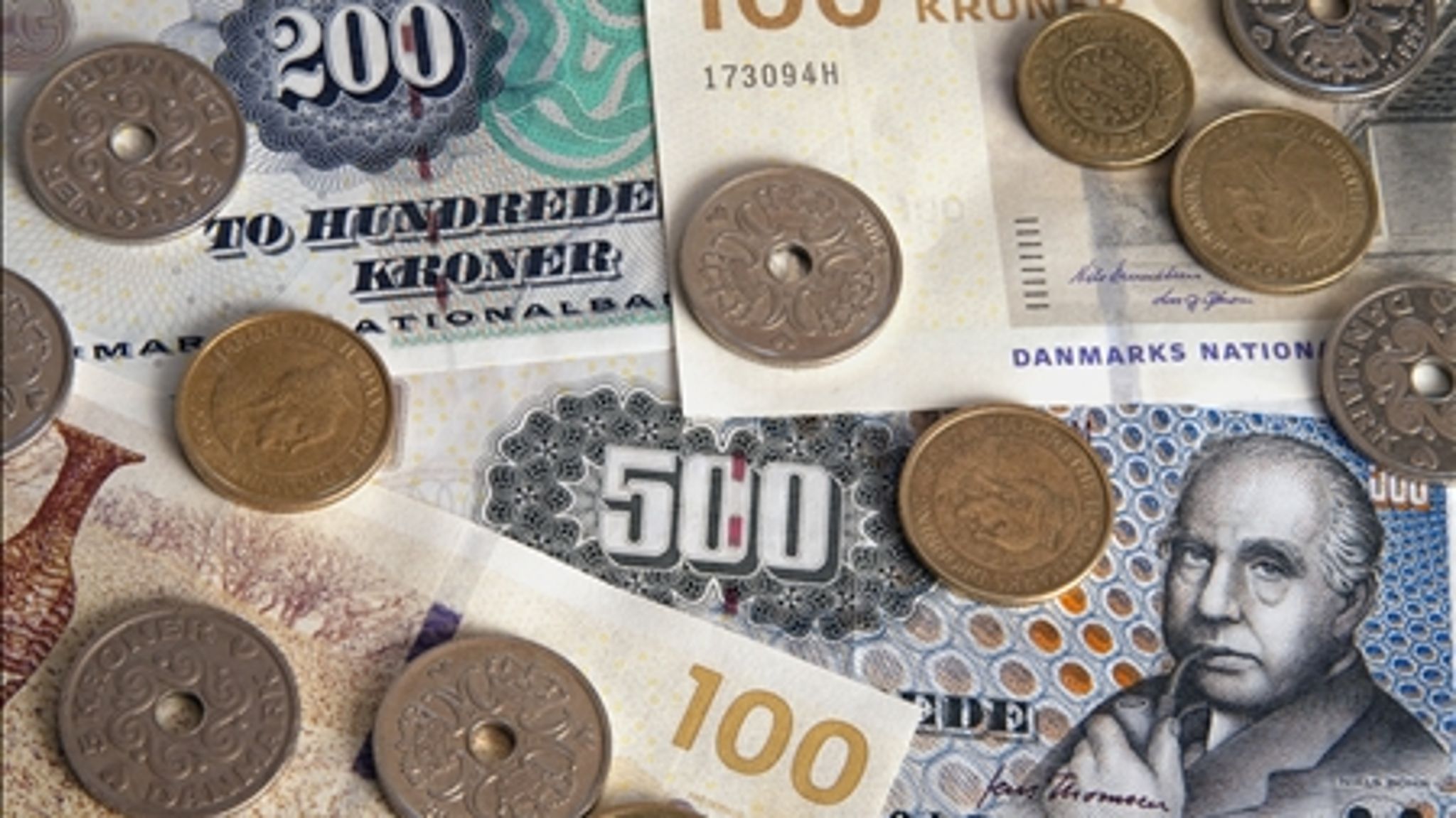 Både LO og DA revser regeringen for lovforslaget om en afgift på arbejdsskader.