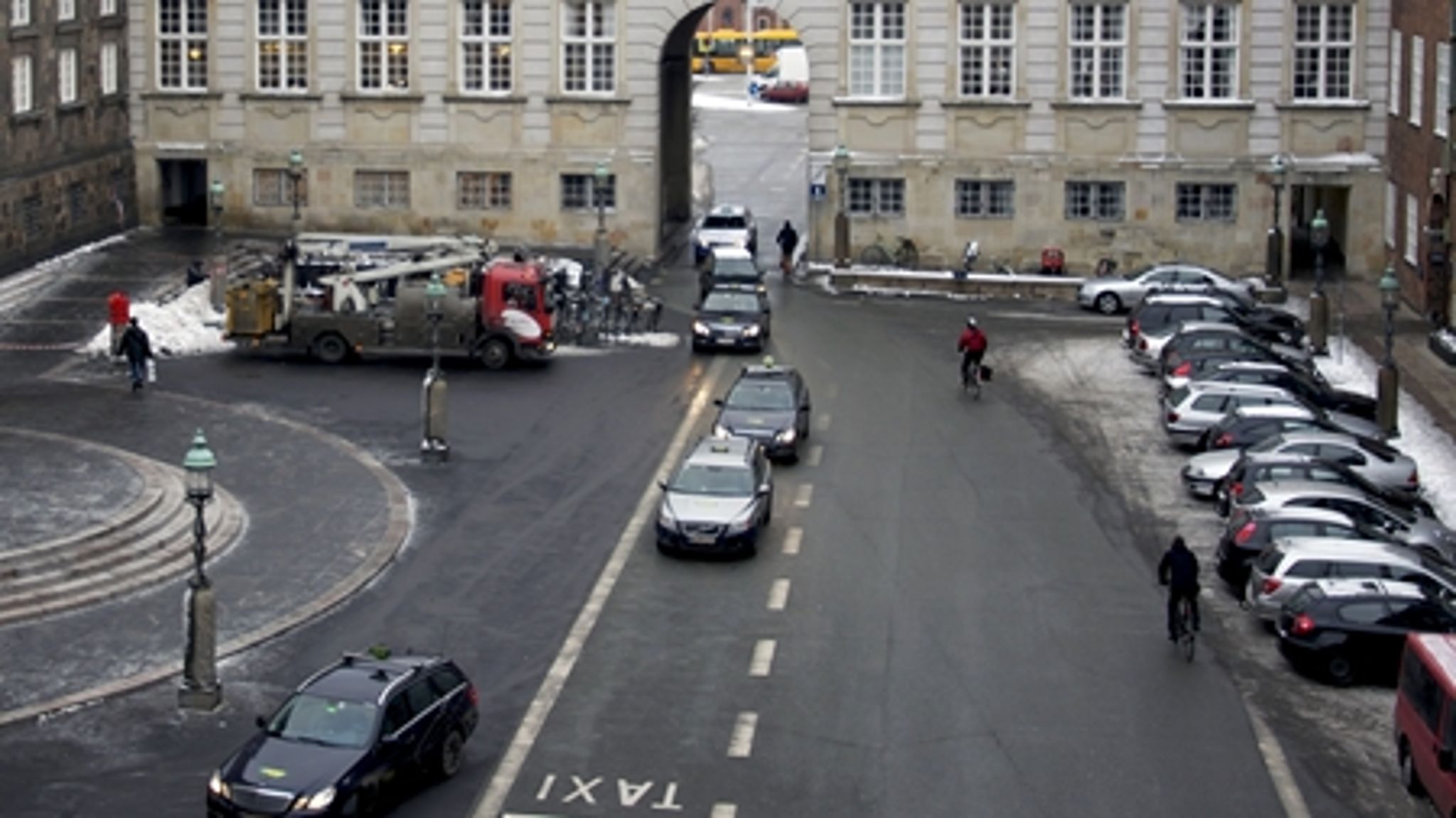 Slut med biler ved Christiansborg. Ærgerligt, mener Altinget.dks Rasmus Nielsen.