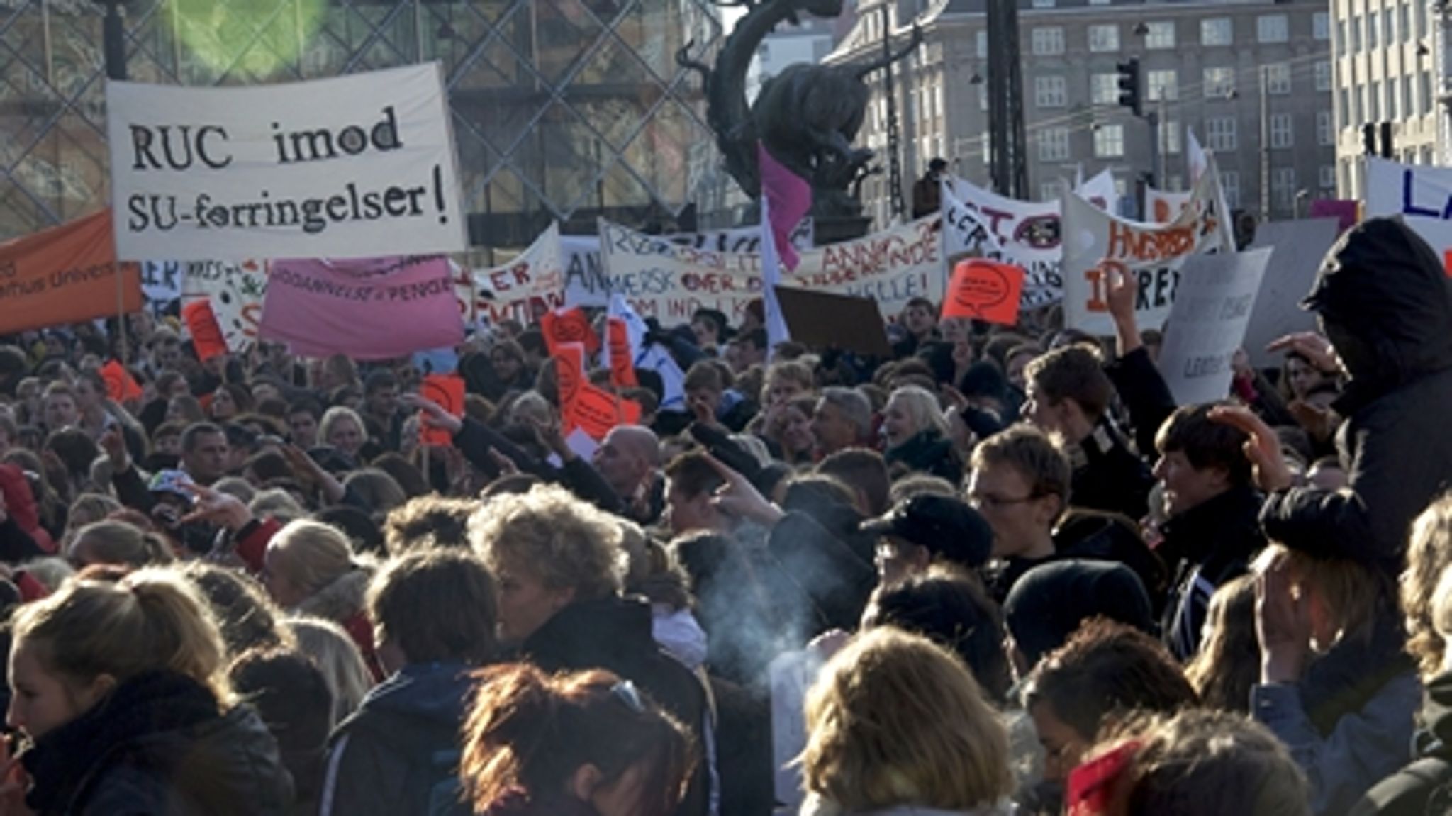 Det bliver SU-modtagerne selv, som får ekstraregningen, hvis flere EU-borgere end beregnet skal have dansk SU.