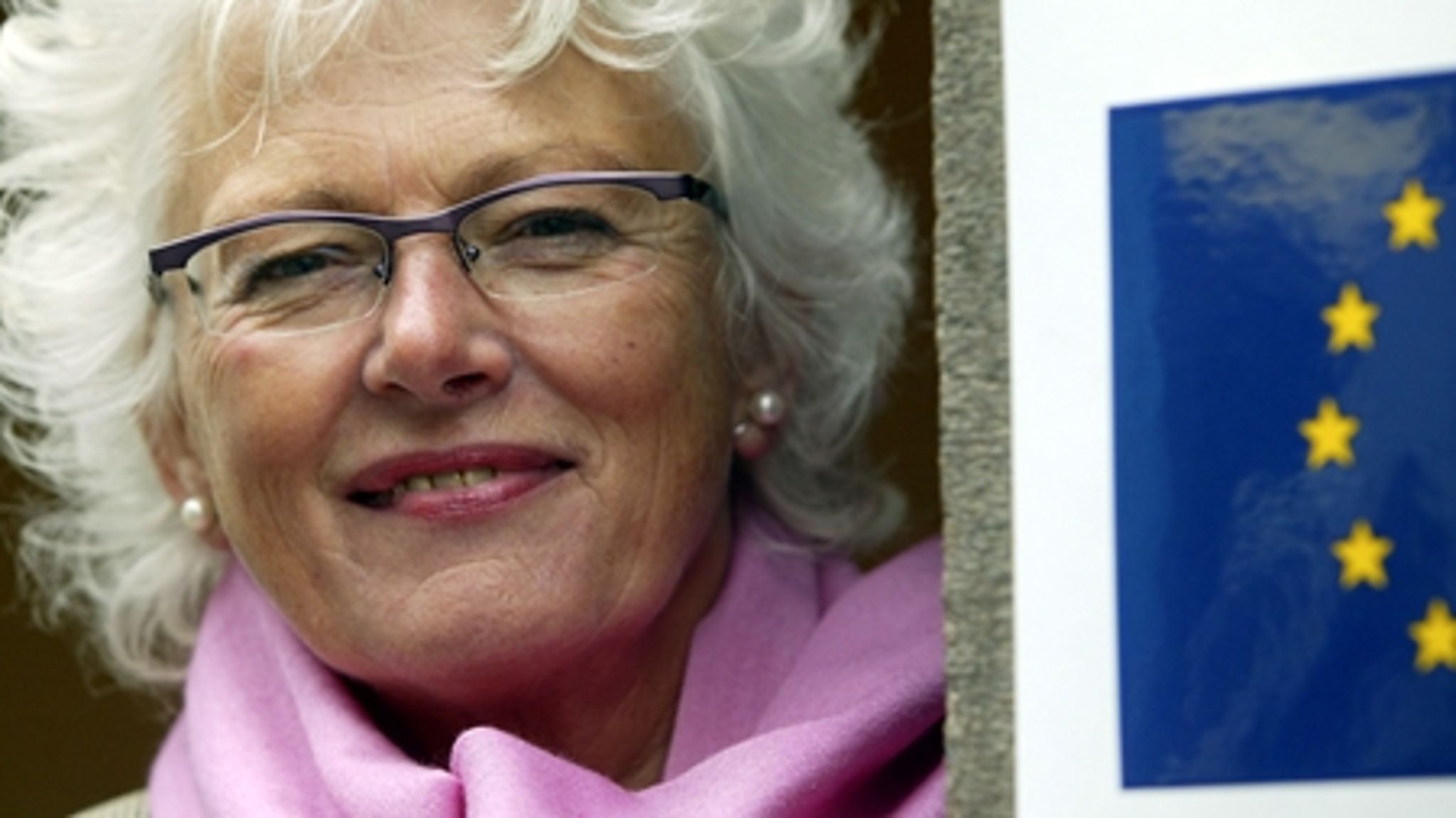 Alle de, der kom til Bruxelles, da Danmark blev medlem i 1970'erne, går i disse år på pension. Imens står nye danskere ikke klar til at overtage, fortæller Mariann Fischer Boel.
