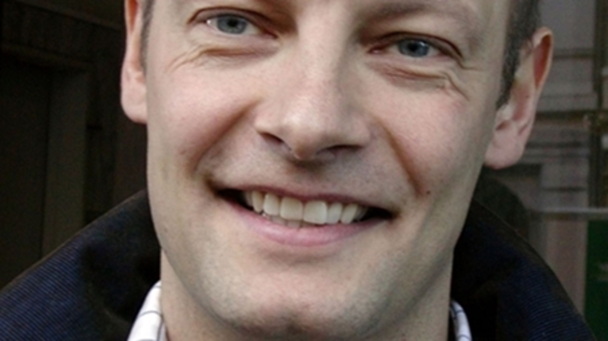 Det skal være lettere for de små og mellemstore virksomheder at genanvende affald. Det mener Jacob Hartvig Simonsen, der er direktør i Dansk Affaldsforening.