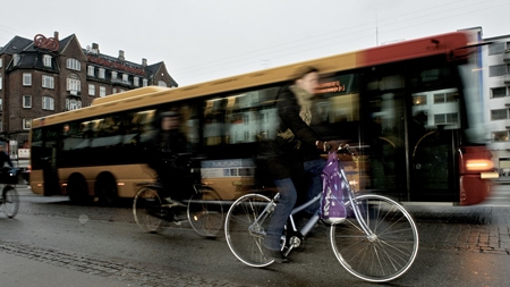 Venstre mener, at man bør sænke ambitionerne på busområdet.
