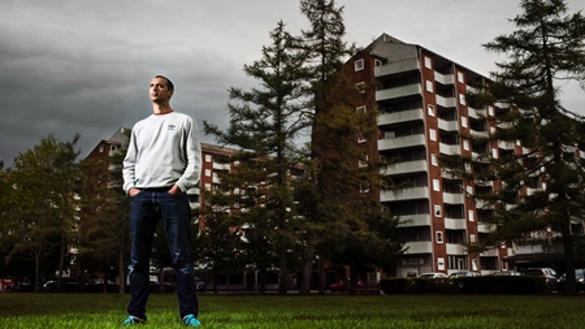 Mattias Tesfaye strammer sine budskaber, når han skal debattere. Men han skyder ikke fra hoften for at få billige point. "Jeg har sat mig ind i det og har et standpunkt. Det er man velkommen til at være uenig i. Jeg er godt klar over, at når jeg leverer standpunktet, så har jeg ikke alle mellemregningerne med. Det er en del af gamet at være skarp," siger han.