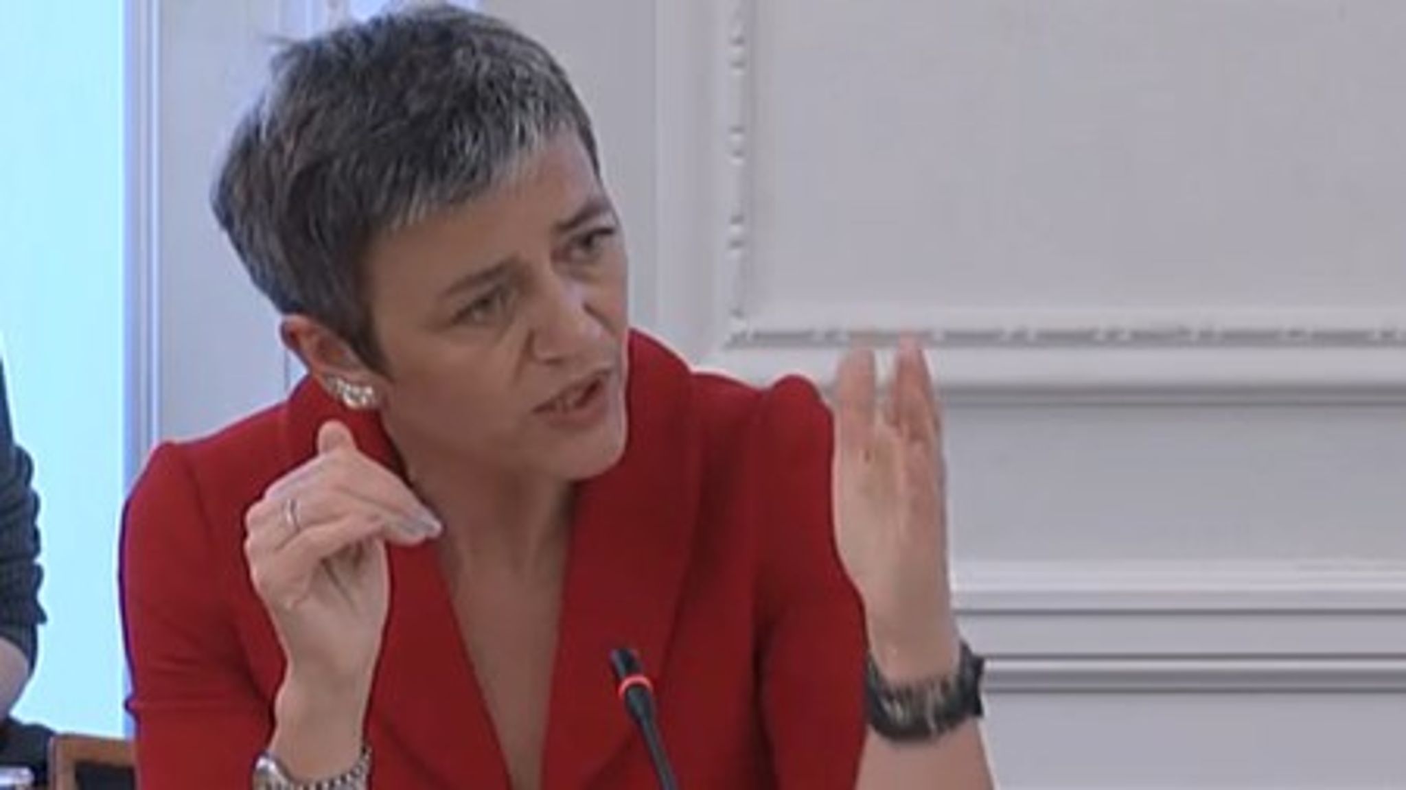 Margrethe Vestager (R) tippes til at blive EU's næste konkurrencekommissær med magt til at stoppe fusioner, udstikke kartelbøder og gribe ind over for ulovlig statsstøtte.&nbsp;