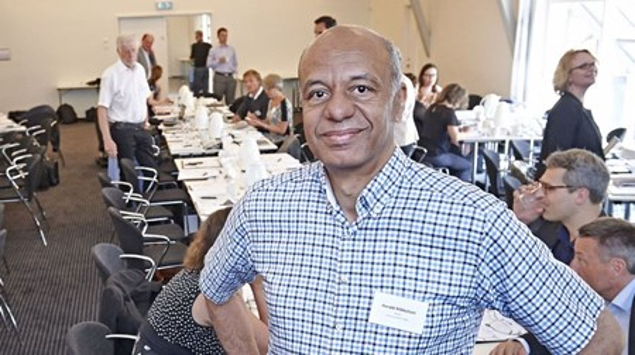 Harald Mikkelsen og Danske Professionshøjskoler frygter, at det nye nåleøje på universiteternes kandidatuddannelser kan blokere professionsbachelorernes mulighed for at videreuddanne sig. Professionshøjskolerne mener, at det kan afhjælpes, hvis de får ret til at udbyde masteruddannelser. <br>