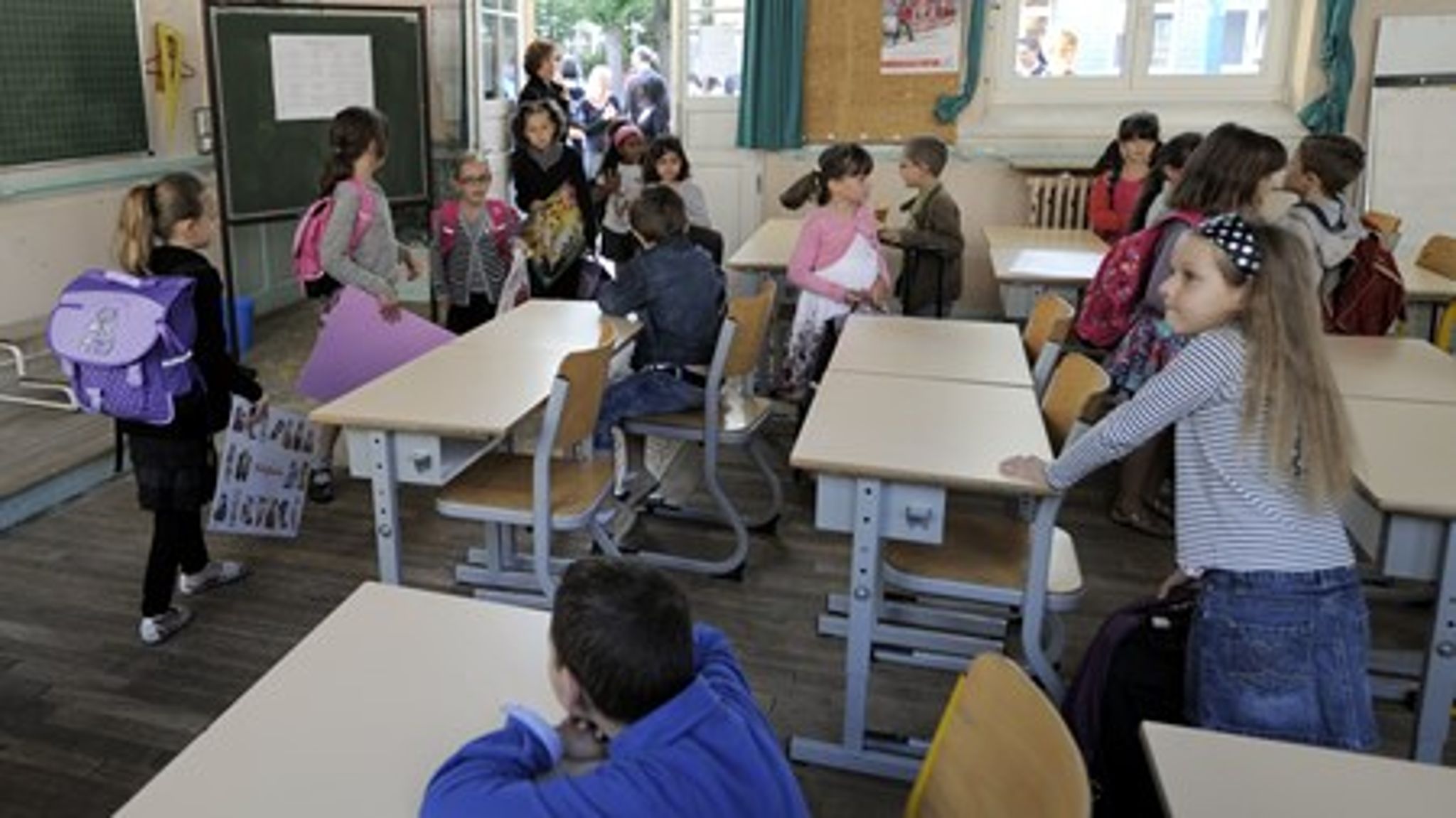 Hvorfor skulle&nbsp;aldersintegreret undervisning være særligt godt for landets folkeskoleelever, spørger undervisningsordfører Merete Riisager (LA). Hun efterlyser videnskabelig evidens på området.&nbsp;