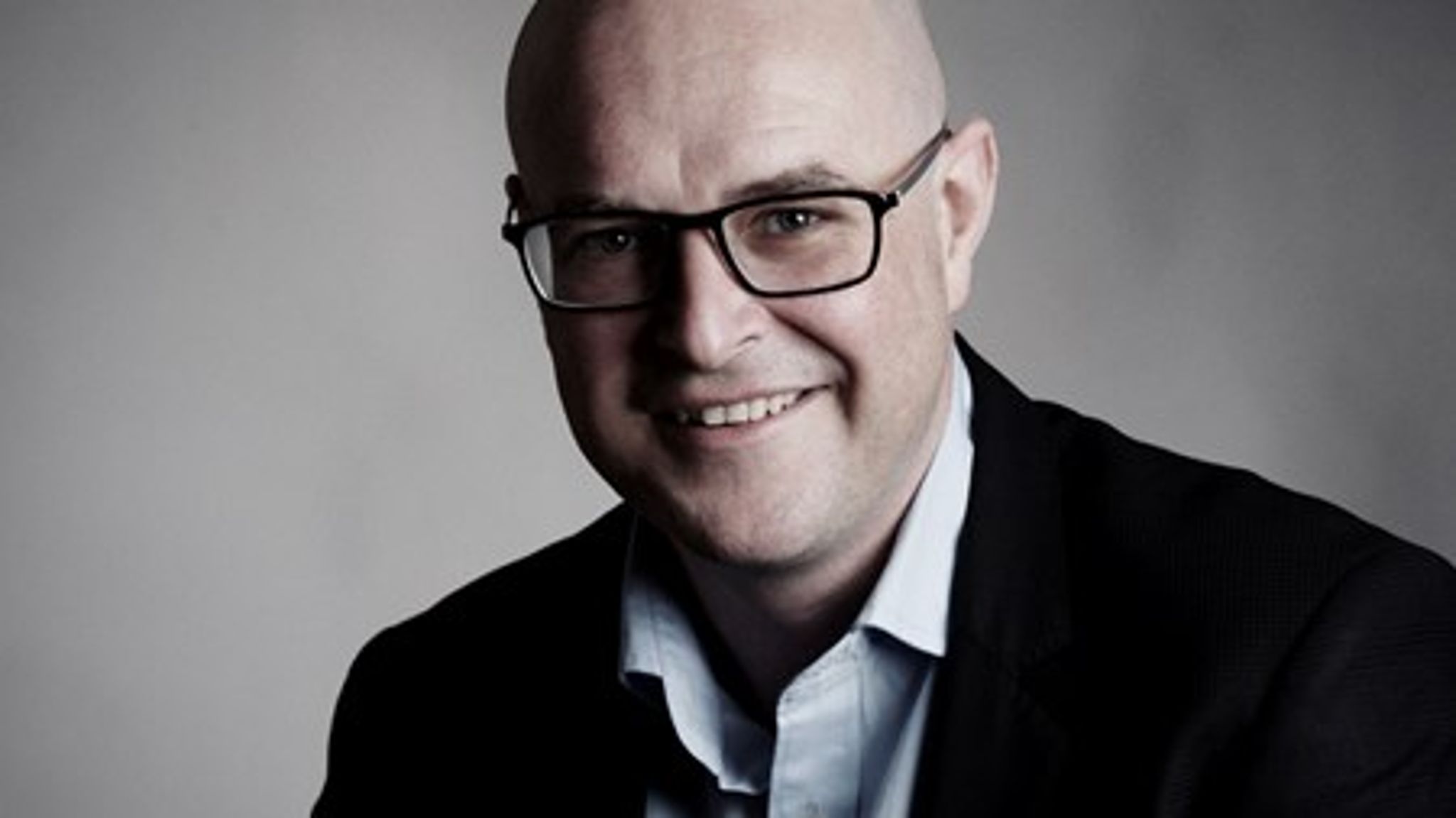 "Det må være slut med alle de konkrete projekter, som vi skal sidde og afvente. Nu ligger der tre. Lad os få opsamlet, og få hamret til i forhold til at få bragt tvangen varigt ned i Danmark," siger Bedre Psykiatris generalsekretær Thorstein Theilgaard.