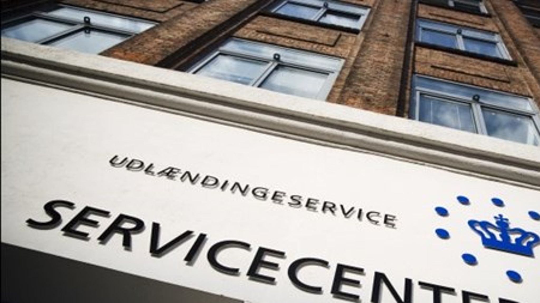 De danske udlændingemyndigheder vil komme på overarbejde, hvis udenlandske unge kan læse på vores hjemmesider og sociale medier, at det er nærmest gratis at få sig en uddannelse i Danmark, lyder det fra DF's Alex Ahrendtsen.