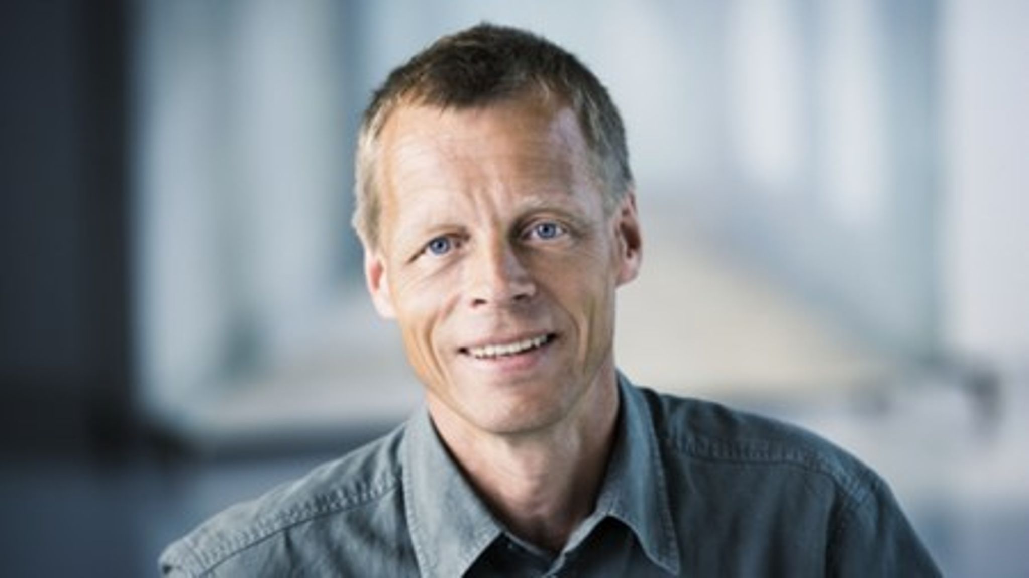 "Uddannelsesinstitutionerne skal påtage sig et større
ansvar for, at deres dimittender kommer i arbejde,"




skriver Lennart Damsbo-Andersen (S),
arbejdsmarkedsordfører. 



<br>