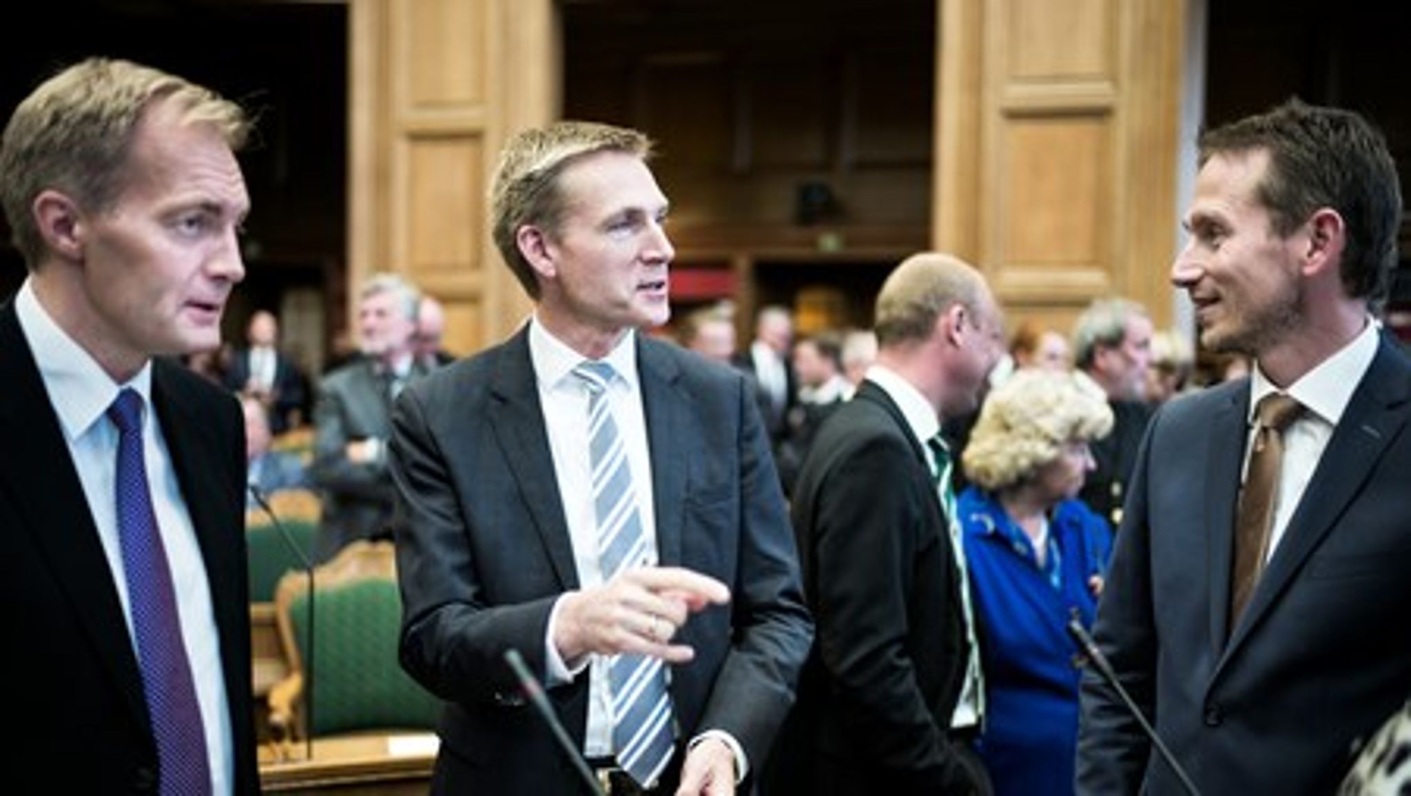 Besvarelser fra de blå&nbsp;partiers kandidater om deres syn på&nbsp;arbejdsmarkedspolitikken vidner om grundlæggende forskelle mellem holdningen i Dansk Folkeparti sammenlignet med resten af blokken.