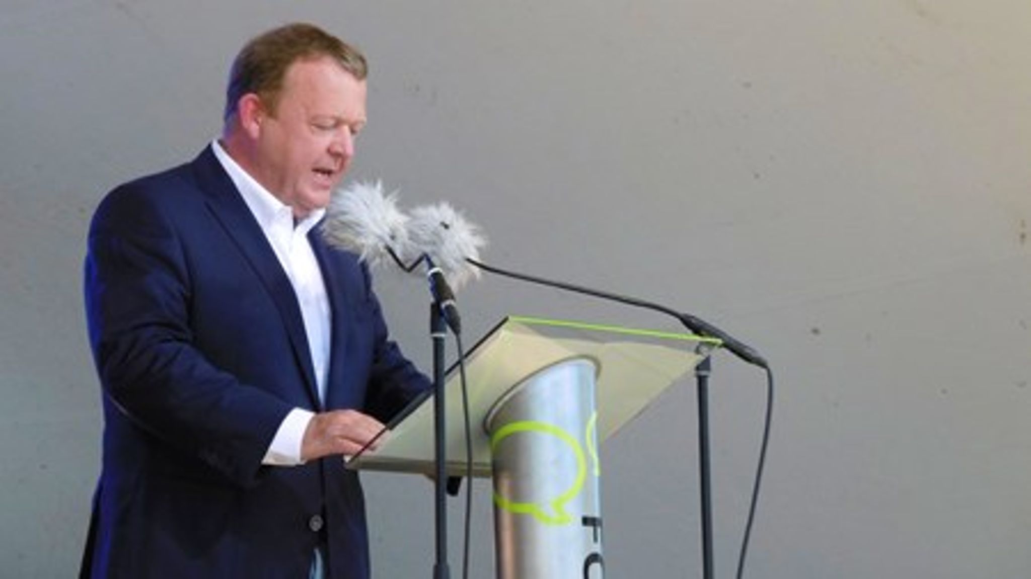 Venstres formand og statsministerkandidat&nbsp;Lars Løkke Rasmussen går på scenen kl. 12.00.&nbsp;