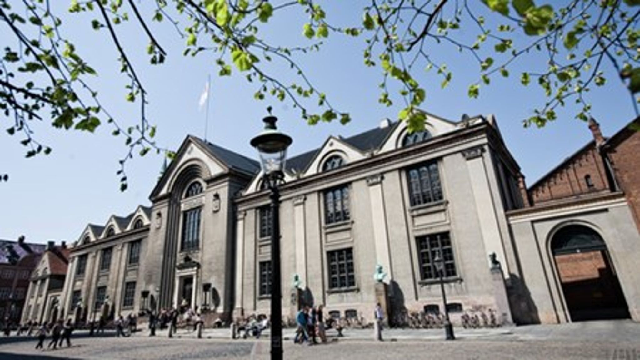 Størstedelen af medlemmerne i de kommende folketing er uddannet fra&nbsp;eller studerer på en af universiteterne i Danmark. Her Københavns Universitet.