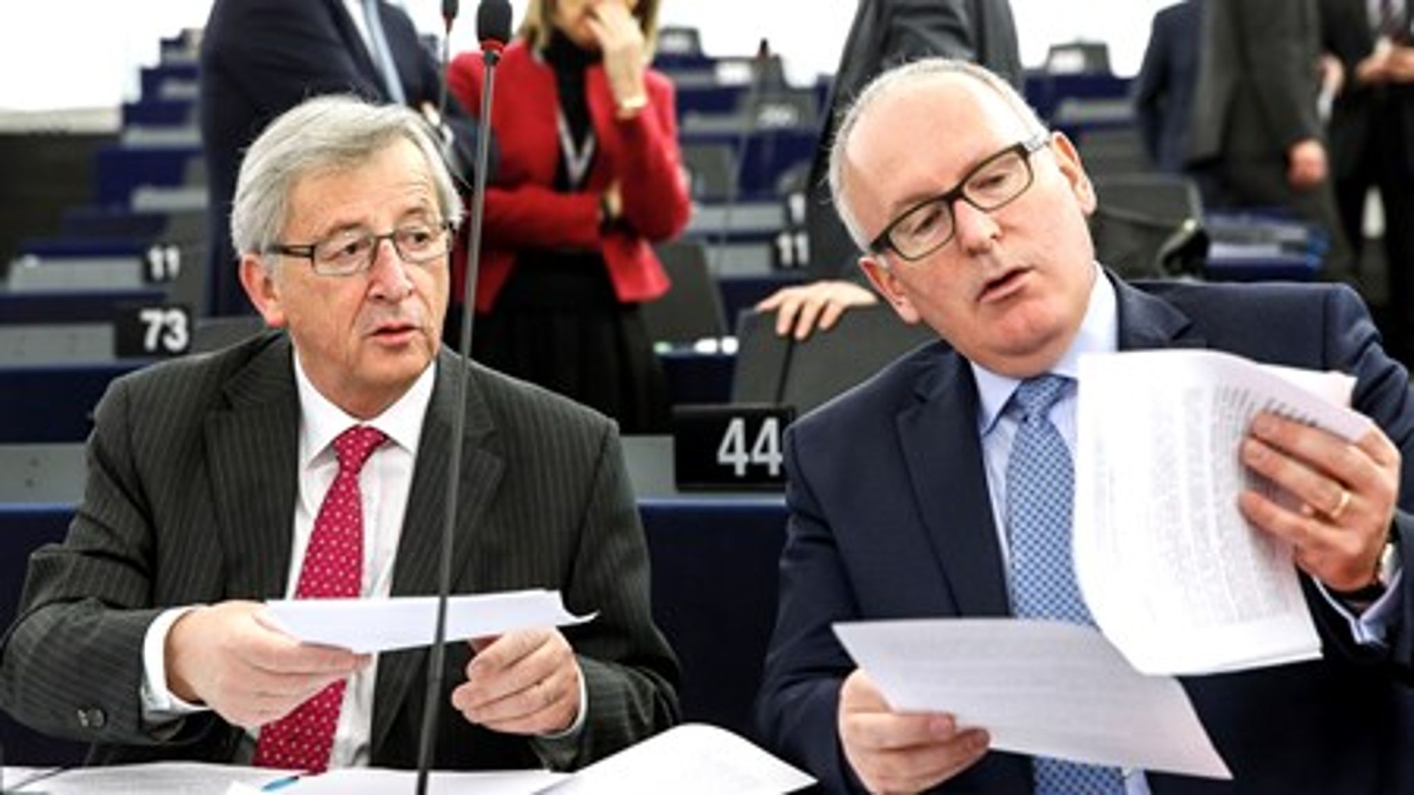 EU-Kommissionsformand Jean-Claude Juncker (t.v) og hans tro væbner og næstformand Frans Timmermans. 