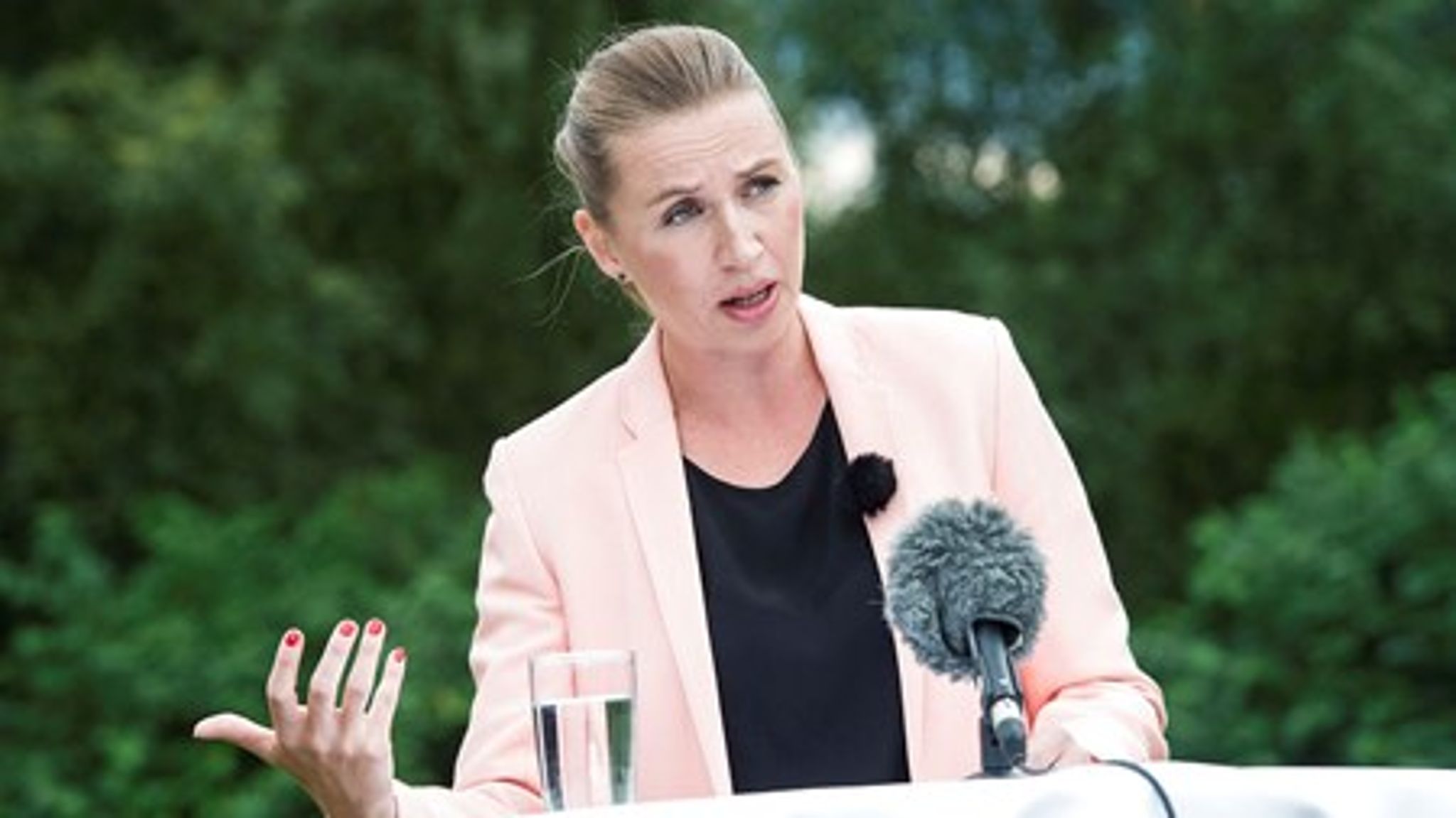 Mette Frederiksen&nbsp;på tirsdagens pressemøde i Silkeborg.