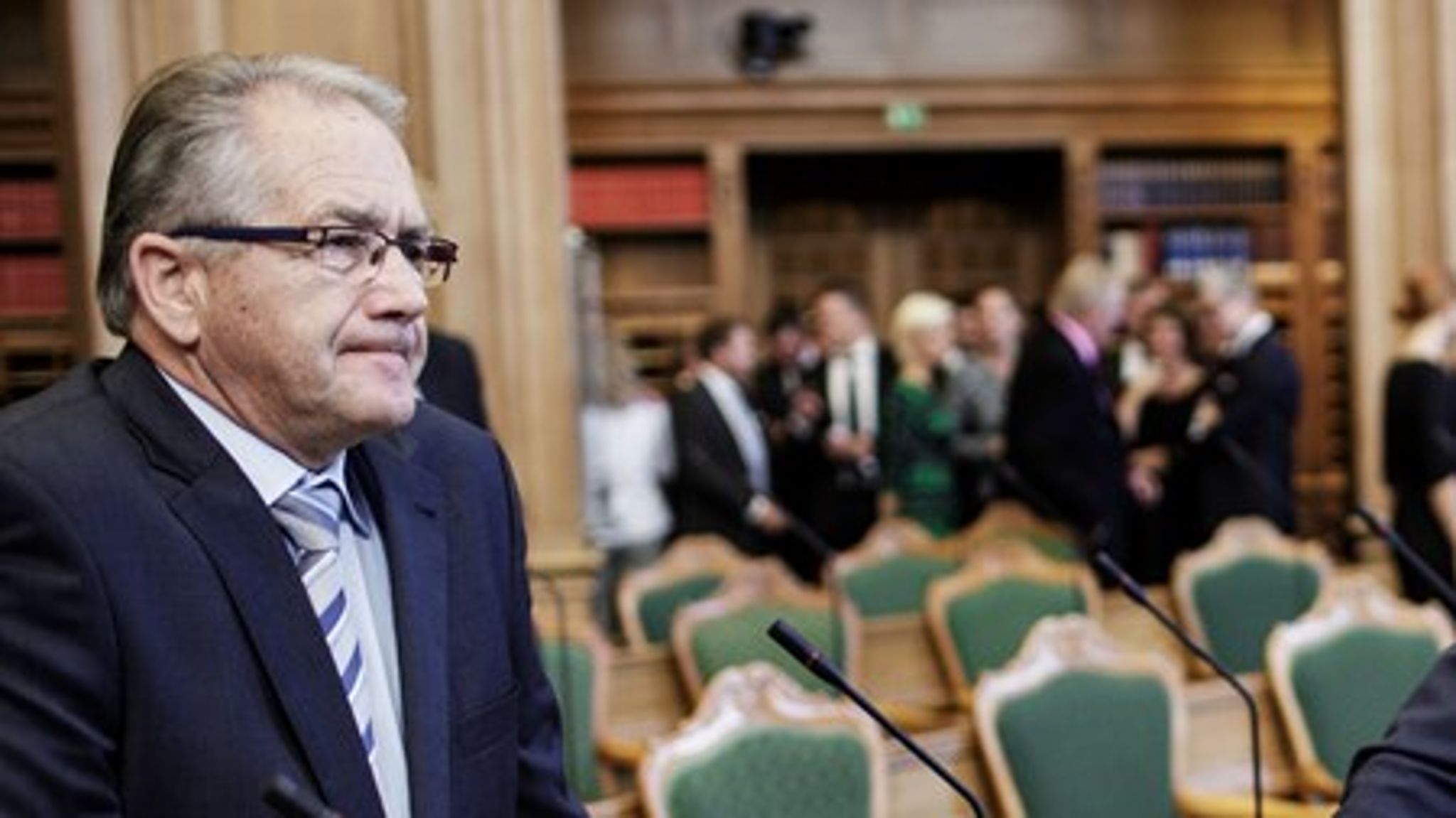 Liberal Alliances Leif Mikkelsen vil ikke være med til at sende omkring 2.500 allerede afgjorte dispensationssager om statsborgerskab tilbage i Indfødsretsudvalget. 
