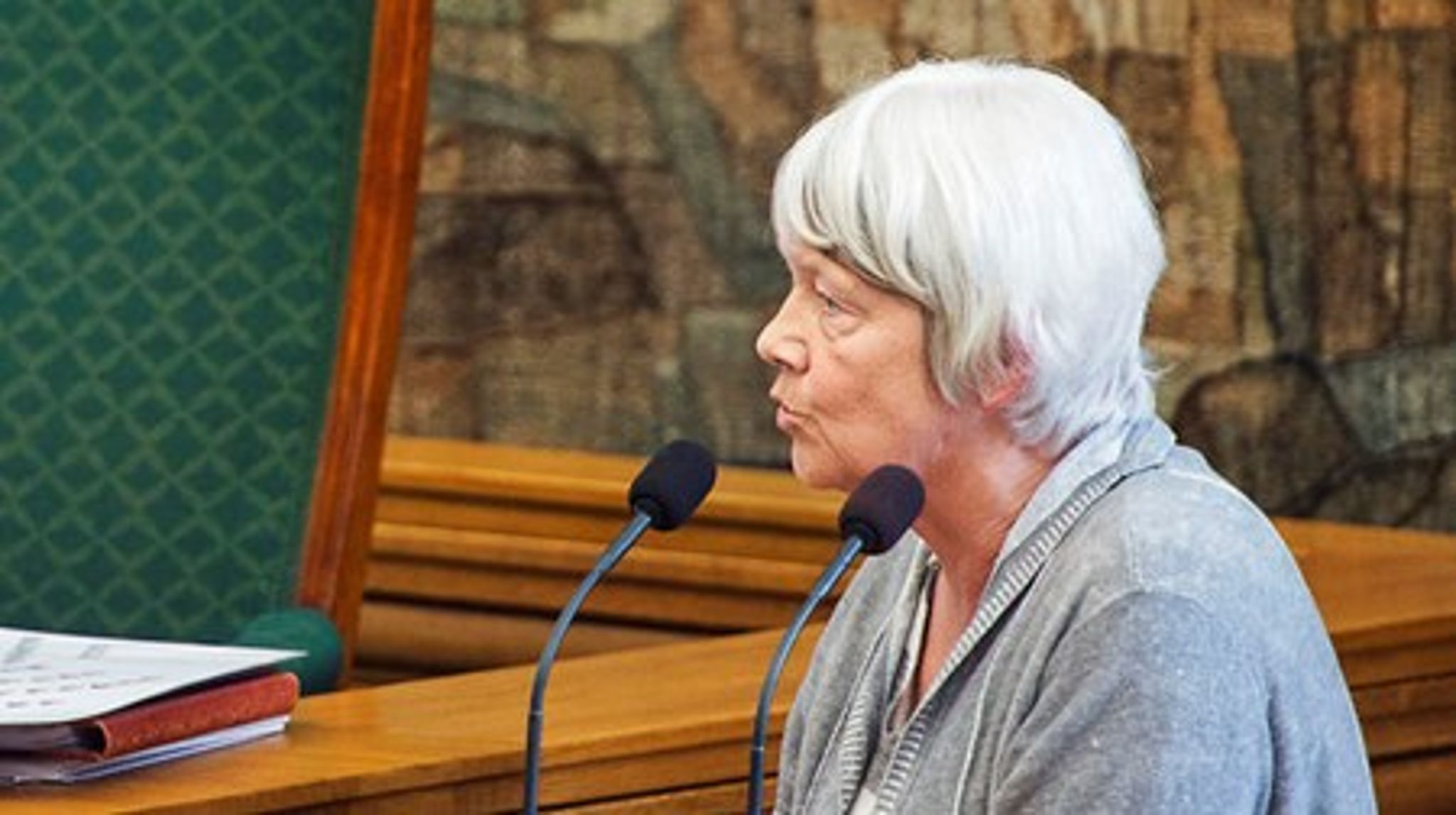 "160.000 flygtninge skal fordeles, og det kan de kun blive, hvis landene accepterer, at EU laver nogle kvoteordninger og fordeler dem efter landenes indtægter og befolkningstal," siger Alternativets Ulla Sandbæk.&nbsp;