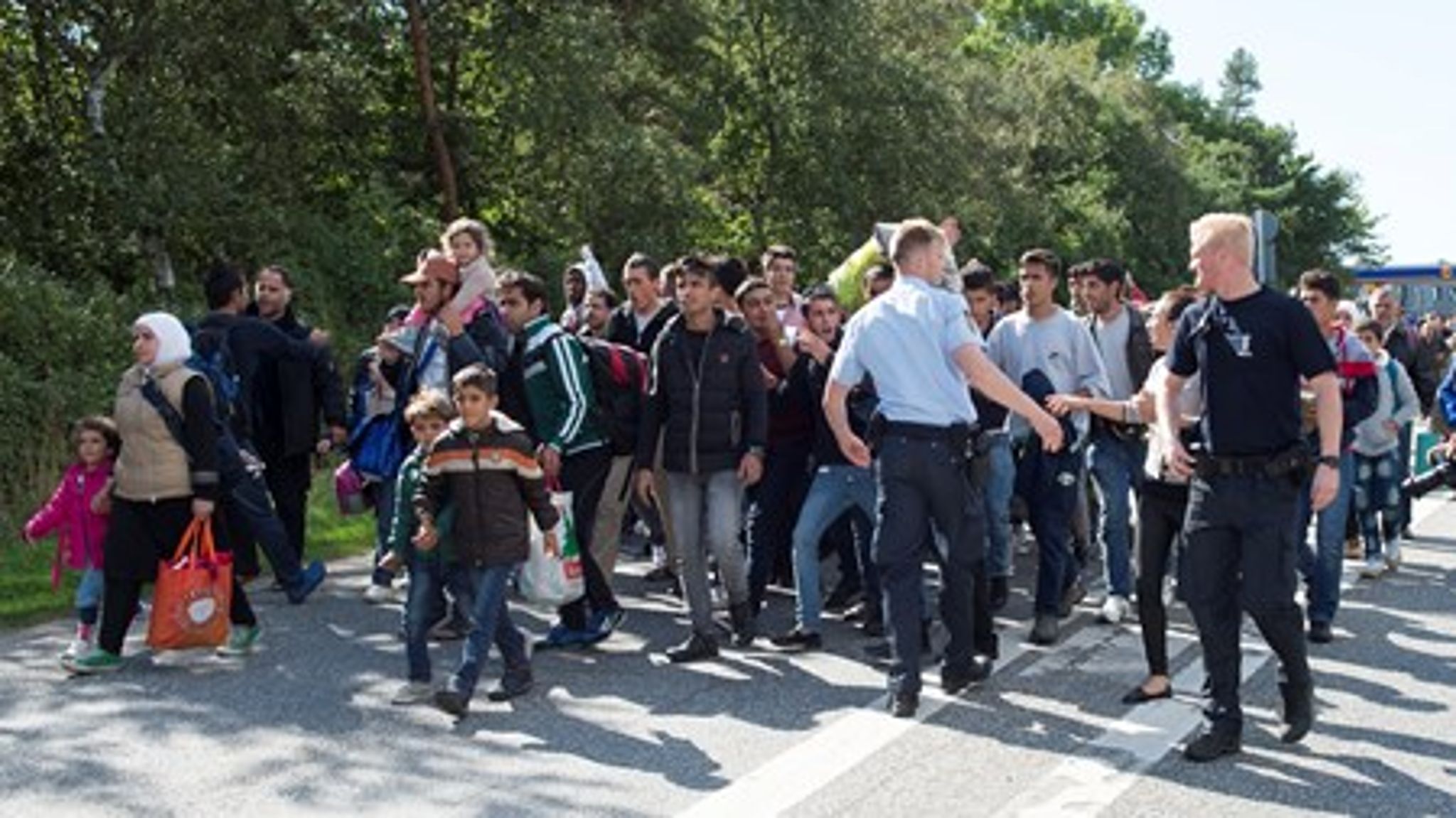 En stor gruppe flygtninge og migranter ankommer til Rødby på Lolland mandag 7. september 2015.<b> <br></b><br>