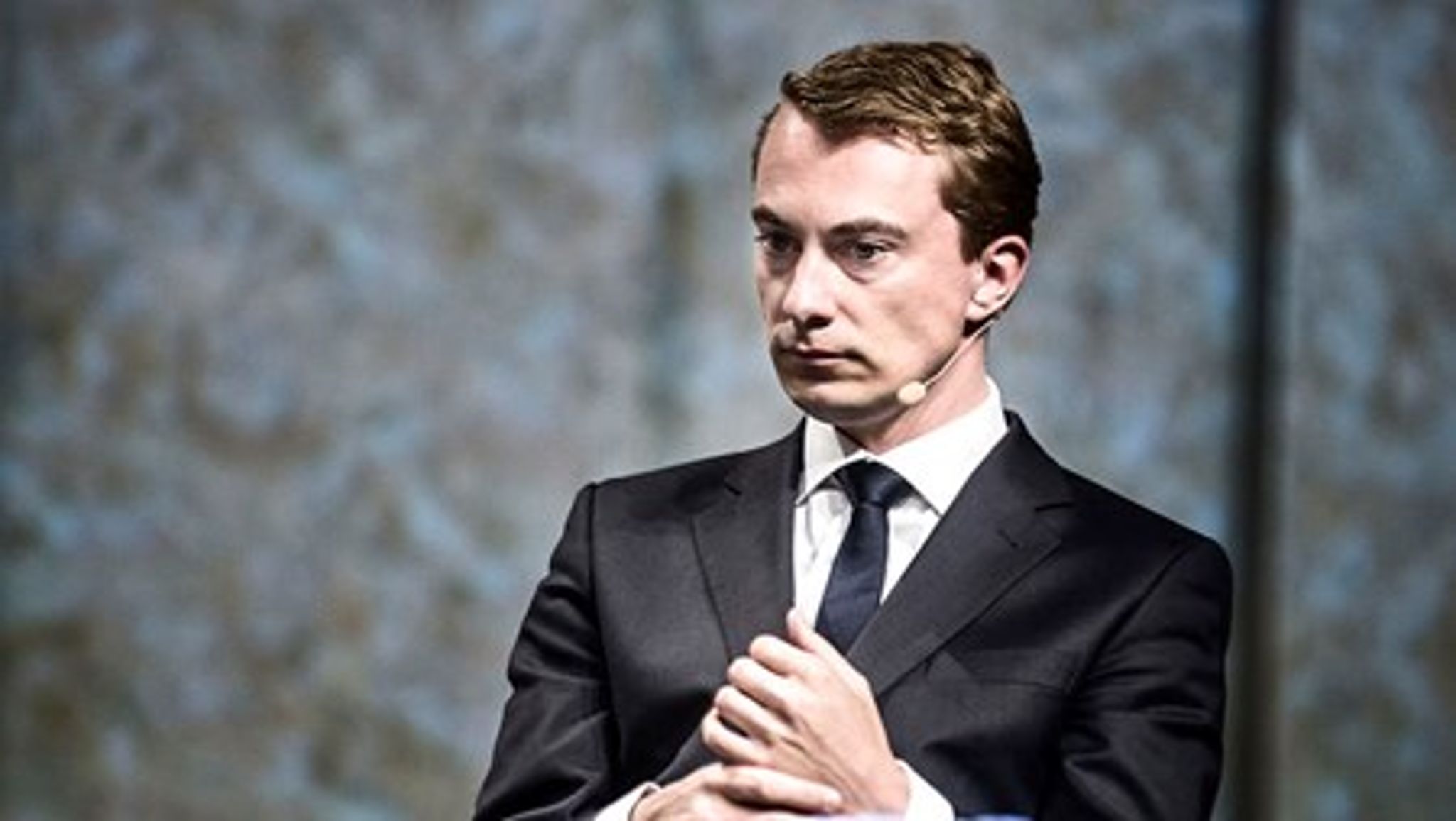 Morten Messerschmidt opfordrer Europa-Parlamentets bureau til at gennemgå de øvrige EU-partiers kampagner igennem. "Der må være ens regler for alle," skriver han på Facebook.