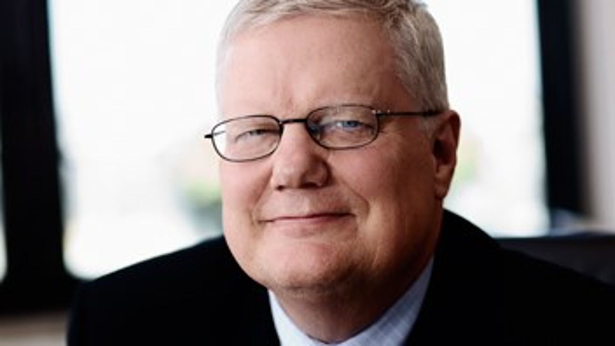 Regeringens spareforslag for boligydelsen er helt urimelig og et misfoster. Lovforslaget fanger de ældre i en økonomisk klemme, de ikke selv kan komme ud af. Det mener Ældre Sagens direktør Bjarne Hastrup.