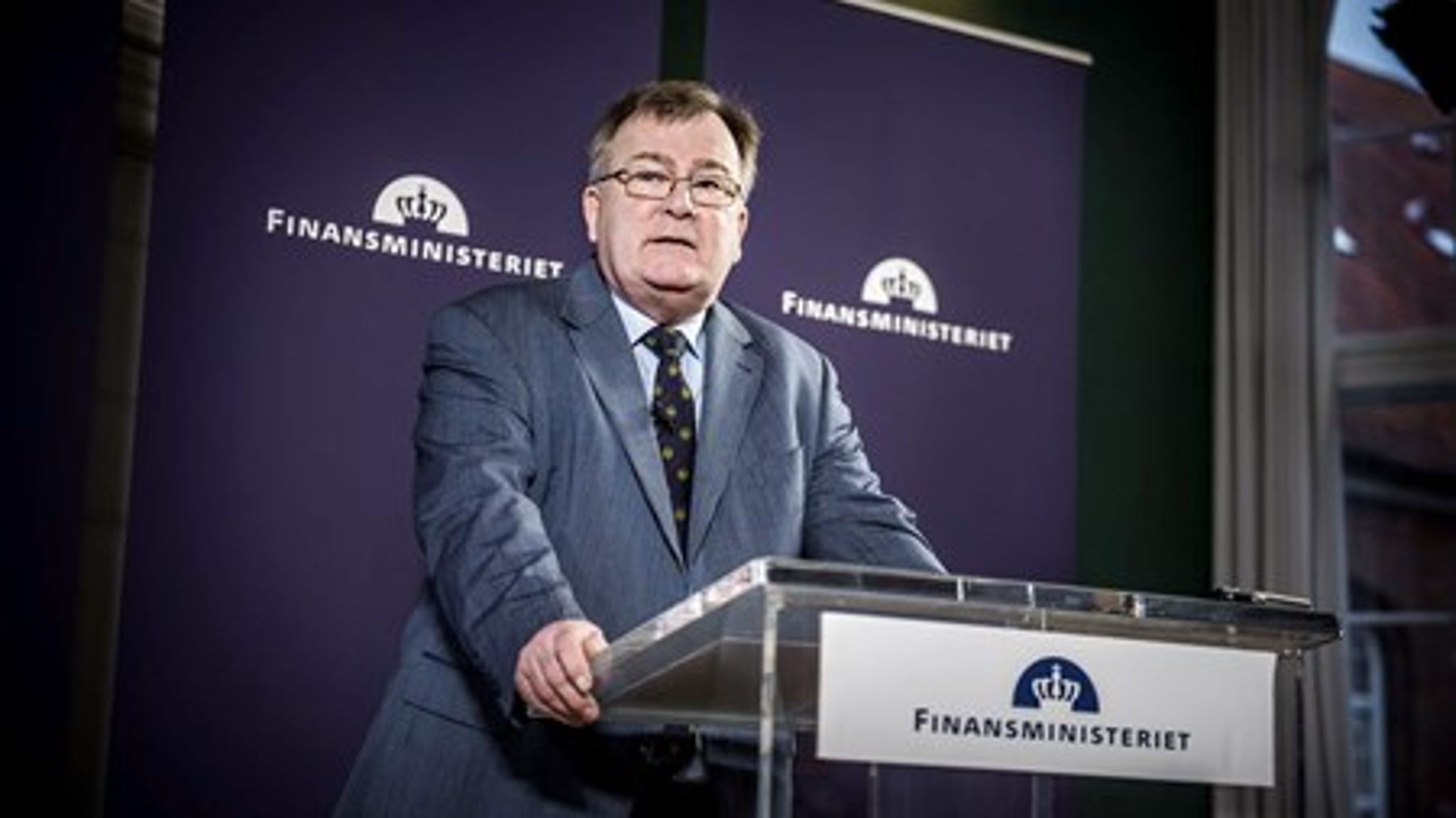 Dansk økonomi er i fremgang og råderummet i de kommende års finanspolitik vil være begrænset, slog finansminister Claus Hjort Frederiksen, da han præsenterede regeringens økonomiske redegørelse.&nbsp;