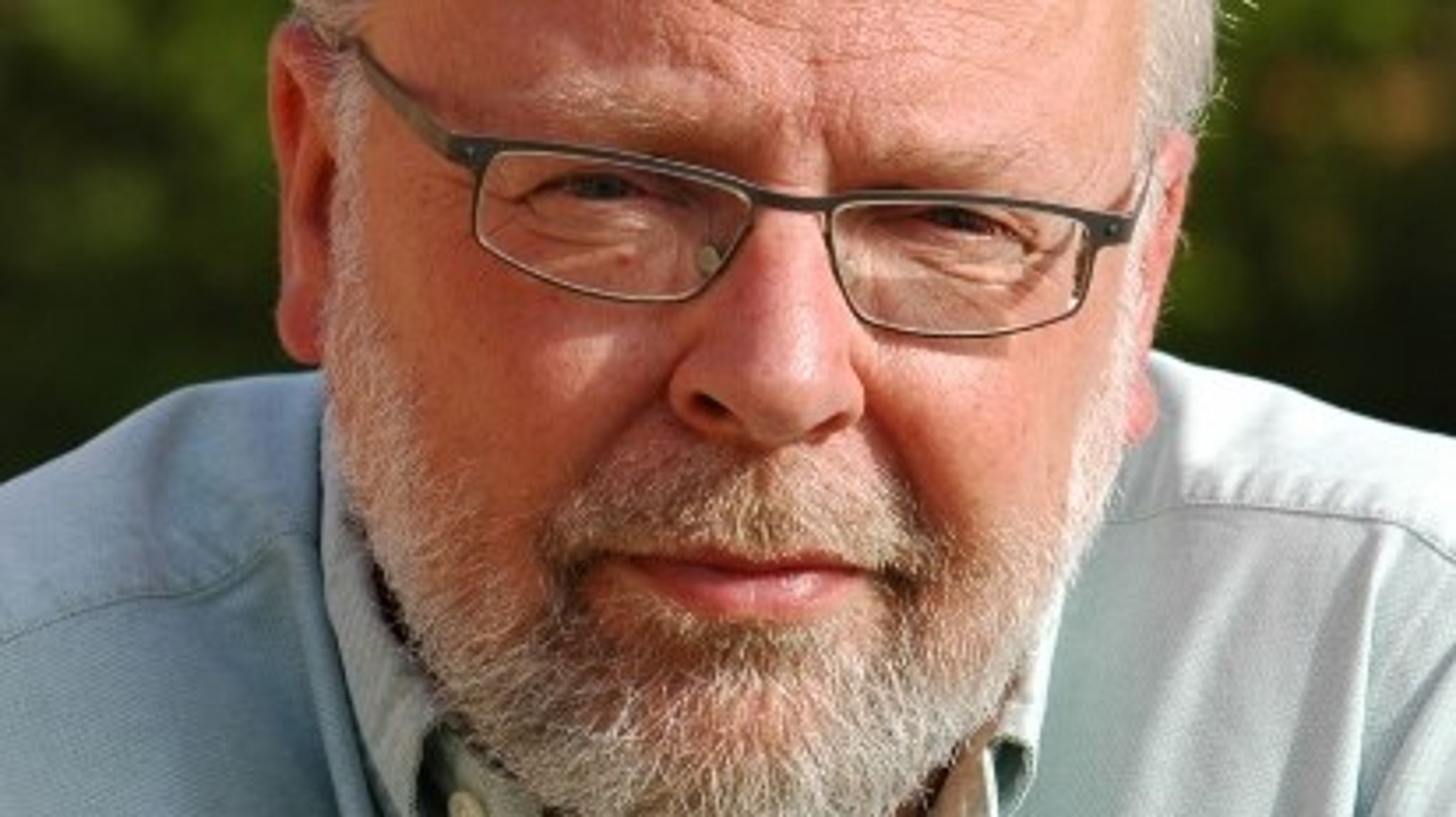 I DIPD har vi siden instituttets start i 2011 støttet en række demokrati-initiativer i samarbejde med politiske partier og partisystemer. Vi kalder det ind imellem for&nbsp;risikovillig kapital&nbsp;til støtte for demokratiet. Vores støtte til demokratiskoler og et ungdomsnetværk for politikere i Egypten hører til denne kategori. Det skriver instituttets direktør Bjørn Førde.