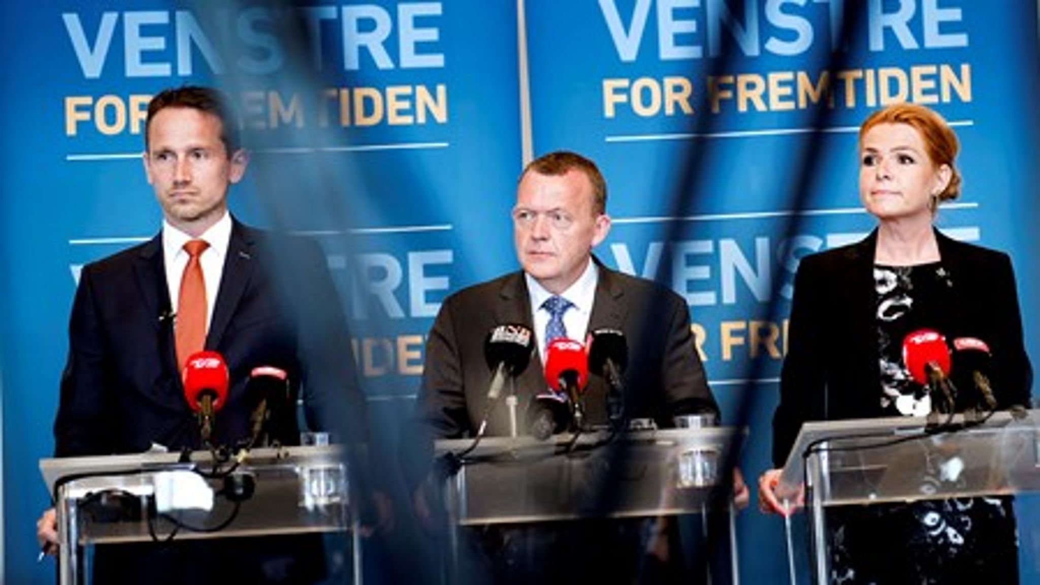 Regeringen vil gerne have indslusningsløn for flygtninge og asylansøgere på bordet til trepartsforhandlingerne. Men det er ingen af arbejdsmarkedets parter interesseret i.