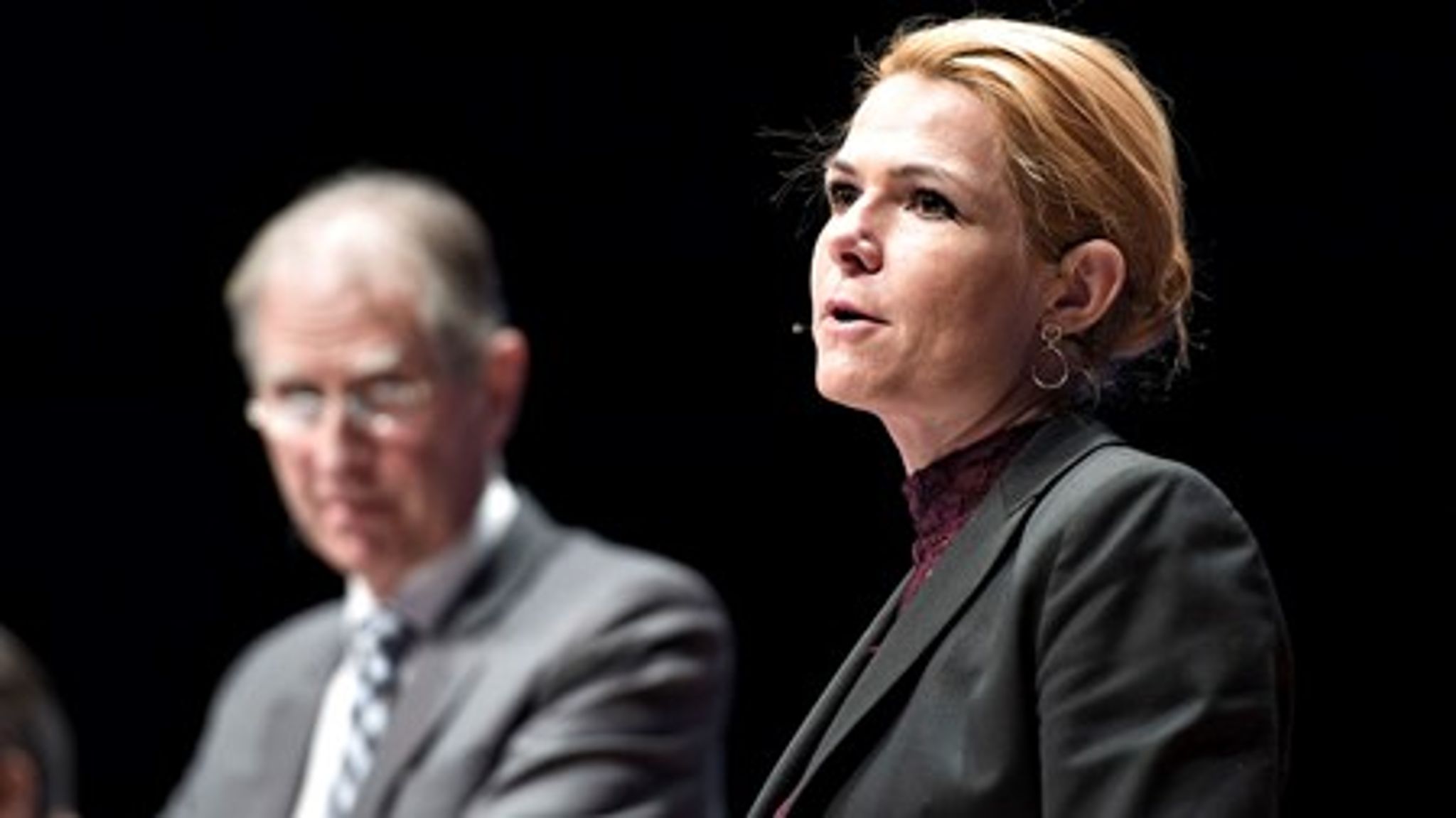 Regeringen får kritik for sin udlændingepolitik af Europarådets menneskerettighedskommissær, der har sendt et brev til Inger Støjberg. 