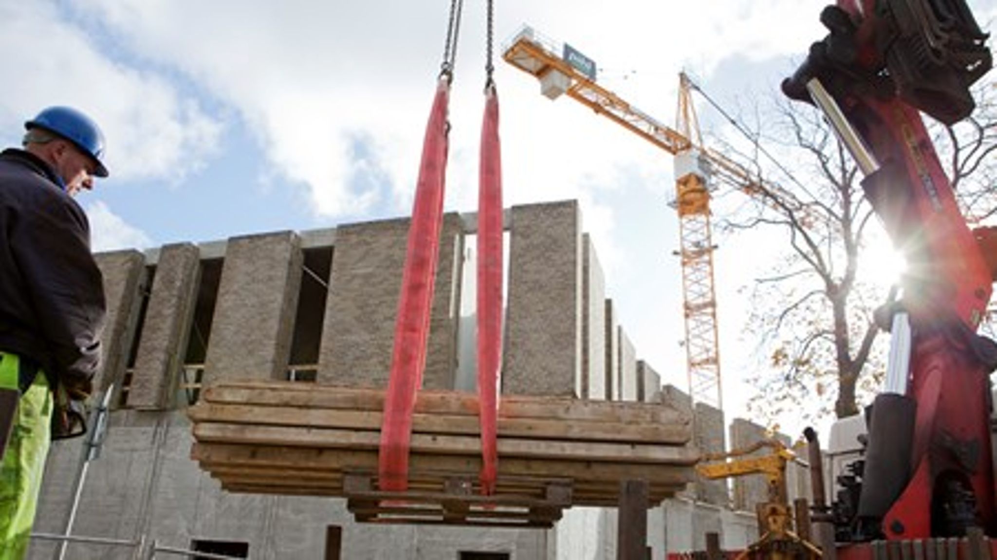 Evalueringen af konceptet Almenbolig+ viser stort held med at få en ny gruppe middelindkomstfamilier til at bo i almene boliger. Til gengæld varierer kommunernes brug af deres anvisningsret til boligerne meget. <br><br>