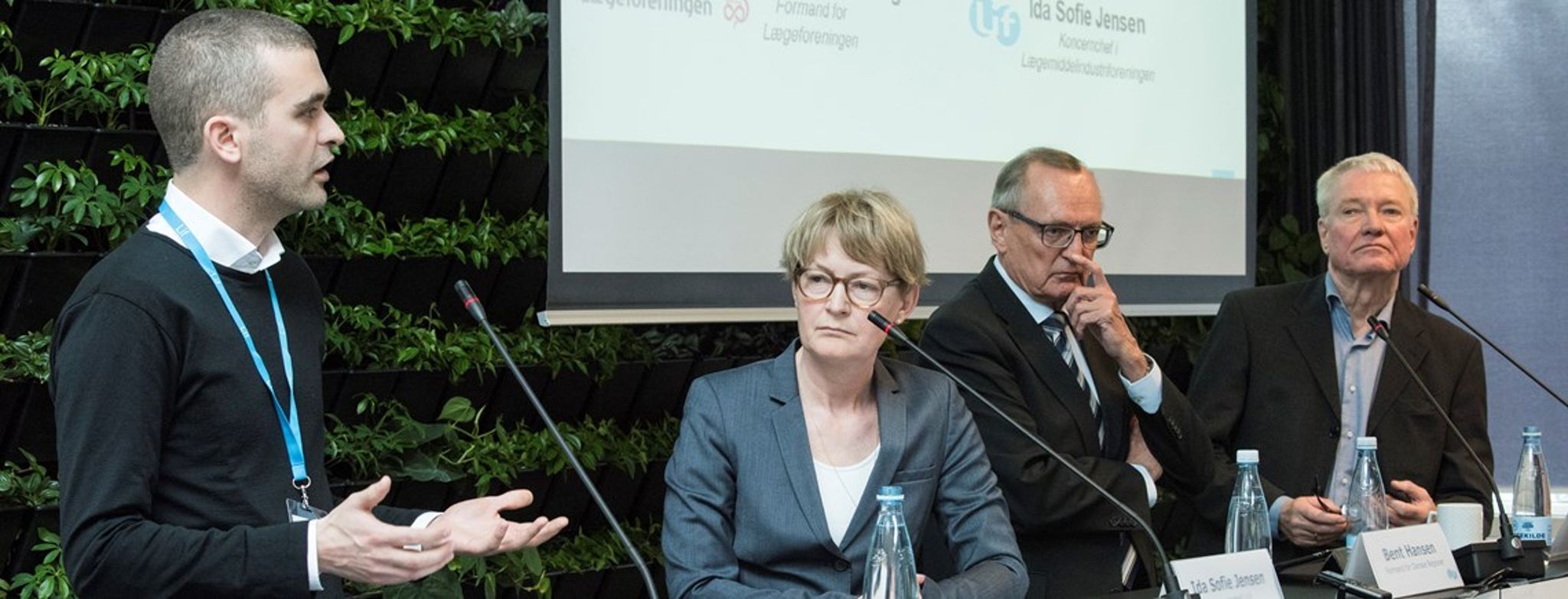 Andreas Rudkjøbing (formand,&nbsp;Lægeforeningen), Ida Sofie Jensen (koncernchef, Lif), Bent Hansen (formand, Danske Regioner) og Lars Engberg (formand, Danske Patienter) mødtes tirsdag for at diskutere regionernes prioriteringsplan.