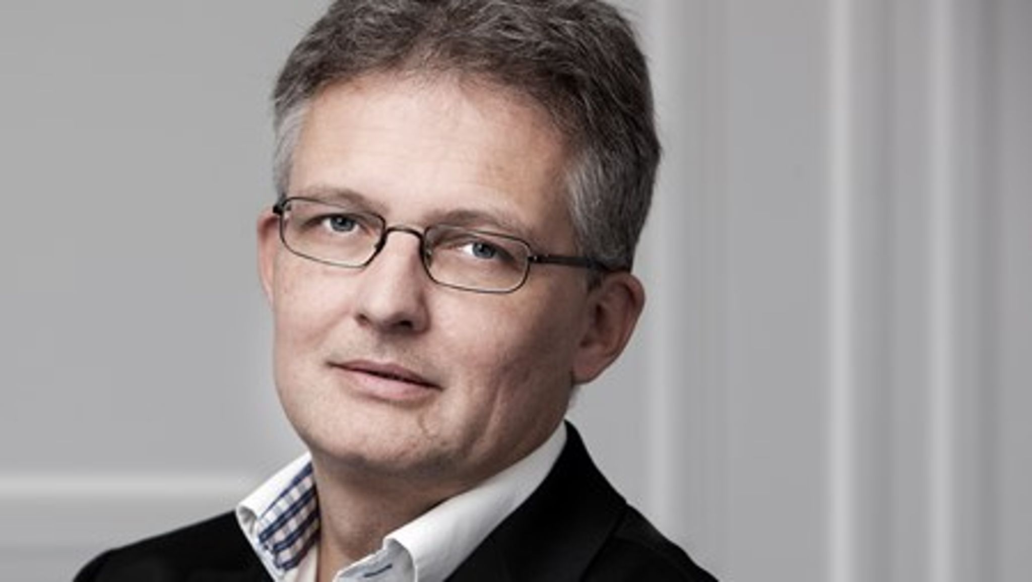Opgaven med at skaffe boliger til det store antal flygtninge, som ventes at få tilkendt asyl i løbet af 2016, er enorm, men de almene boligorganisationer kan sammen med kommunerne bidrage til at løfte en stor del af udfordringen. Det mener BL's adm. direktør Bent Madsen.