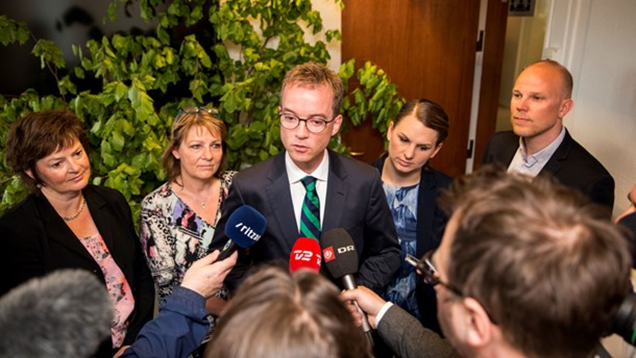 "Vi har lyttet til biodiversitetsforskere,” lød det fra&nbsp;Esben Lunde Larsen, da naturpakken blev præsenteret.