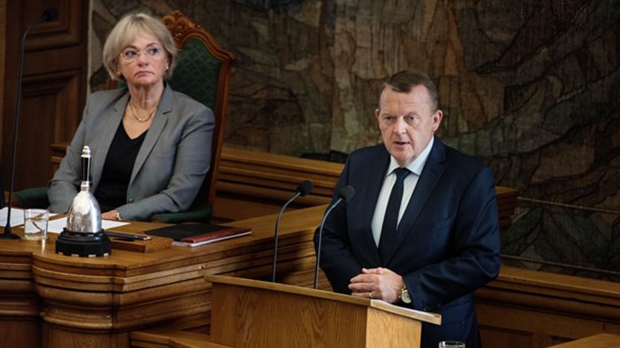 Statsminister Lars Løkke Rasmussen på talerstolen ved Folketingets afslutningsdebat 2016. 