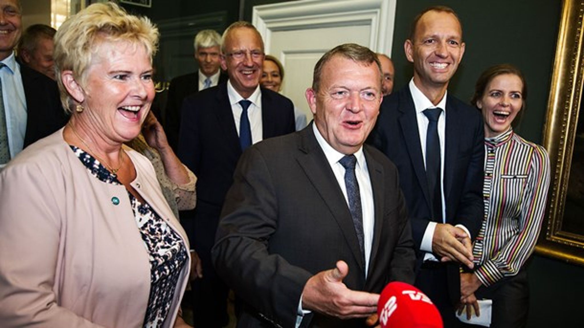 Der var glæde over den nye trepartsaftale hos både regeringen, lønmodtagerne og arbejdsgiverne.&nbsp;