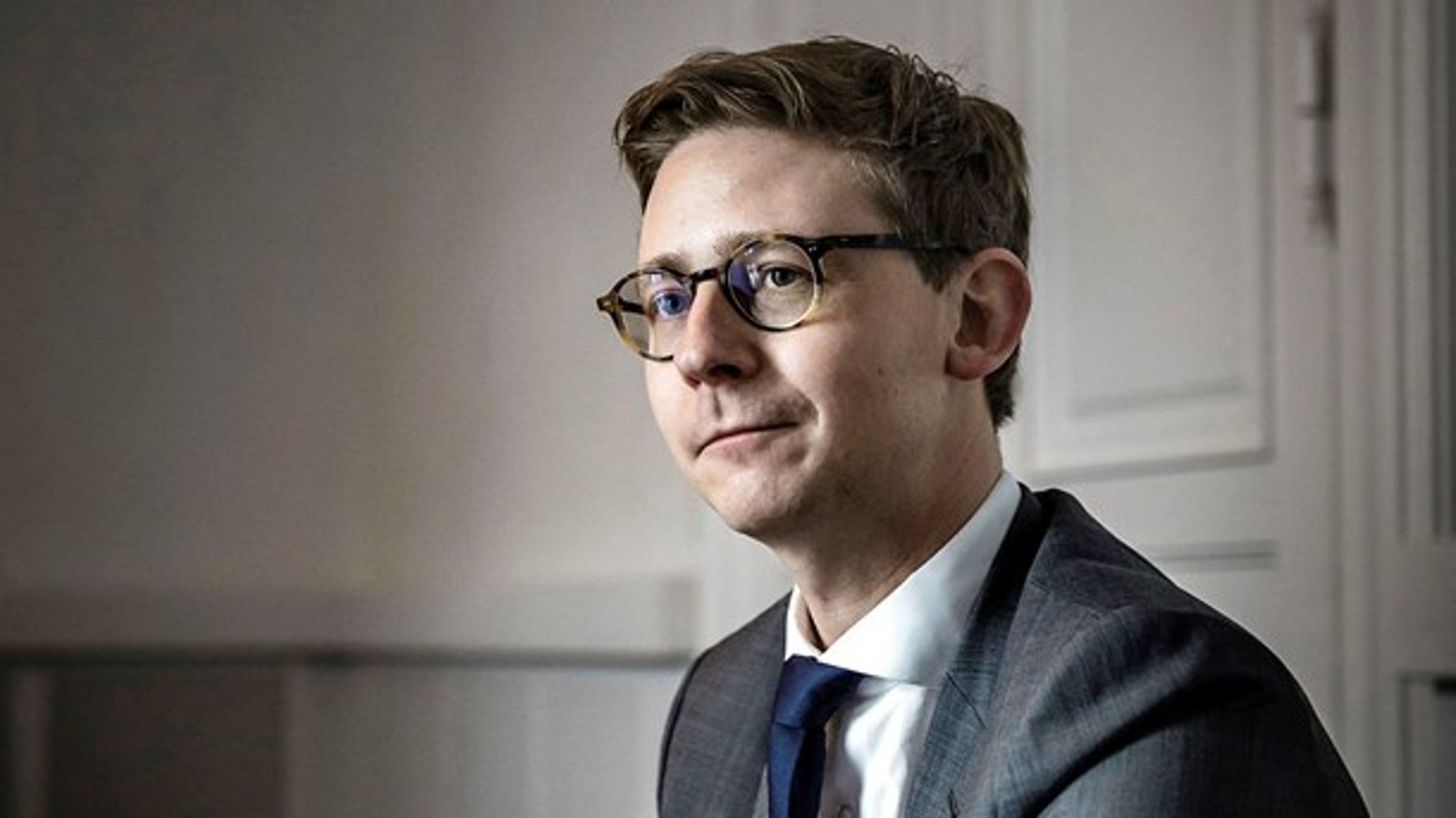Skatteminister Karsten Lauritzen har hele tiden vidst, at beløbet for svindelen&nbsp;ville vokse.