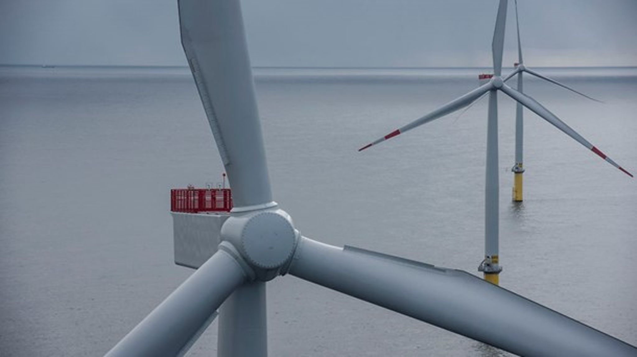 Forskning og innovation inden for energiteknologi lider under besparelser og en uheldig konkurrencesituation, lyder kritikken fra to centrale topfolk i energiforskningen.<br>