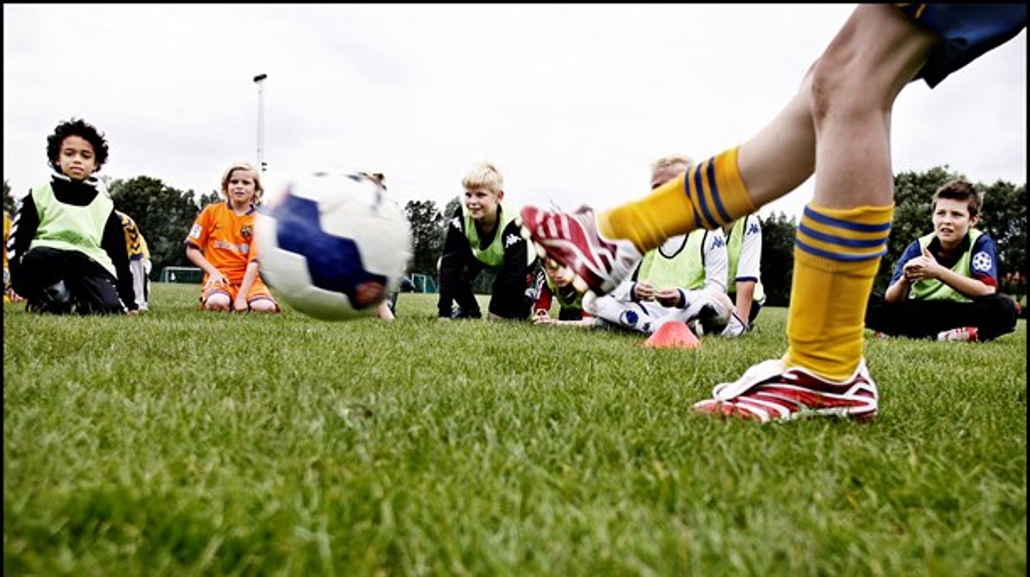 Det er hverken fodbolden, håndbolden eller spejderforeningerne, der får gavn af udlodningsmidlerne, understreger professor Bjarne Ibsen.&nbsp;