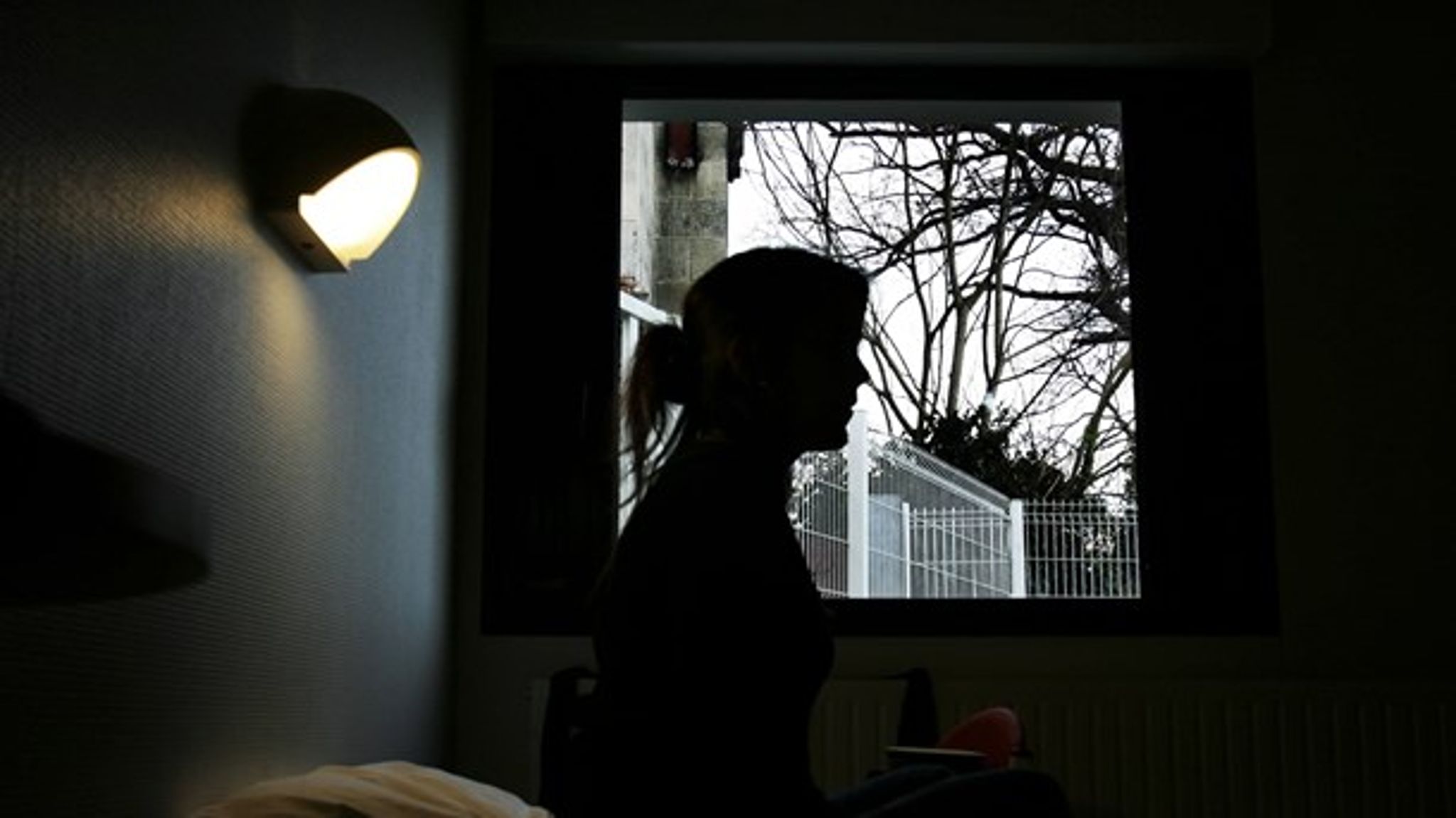 Fungerende sundhedsminister Karen Ellemann (V) droppede onsdag&nbsp;et lovforslag, der indeholdt en ny&nbsp;type bosted til psykisk syge. Nu skal hun få enderne til at mødes med aktører og partierne bag satspuljen.&nbsp;