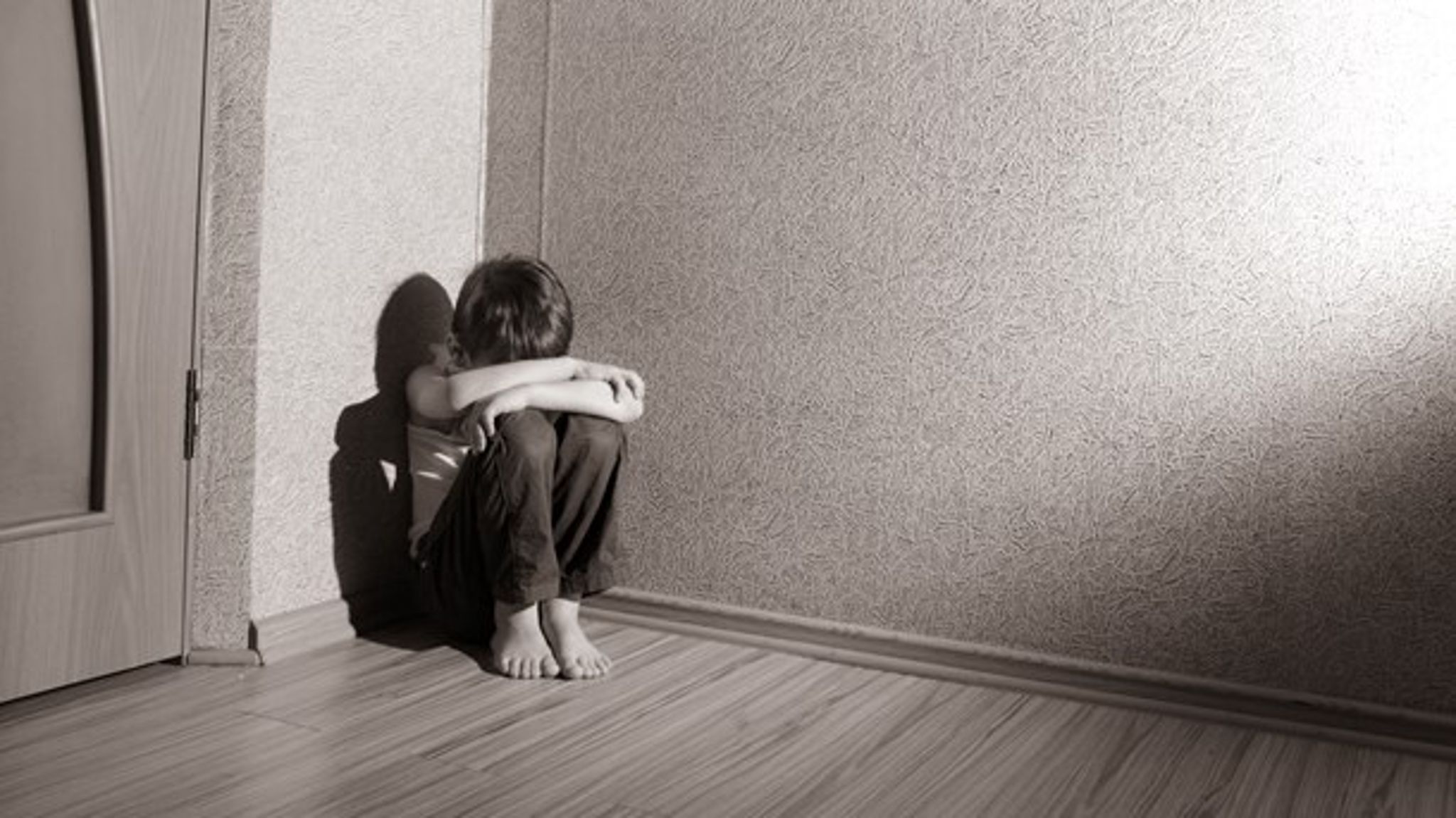 ADHD-foreningen bekæmper ensomhed blandt ADHD-børn med midler fra satspuljen. Projektets finansiering er nu truet på grund af finanslovsbureaukrati.