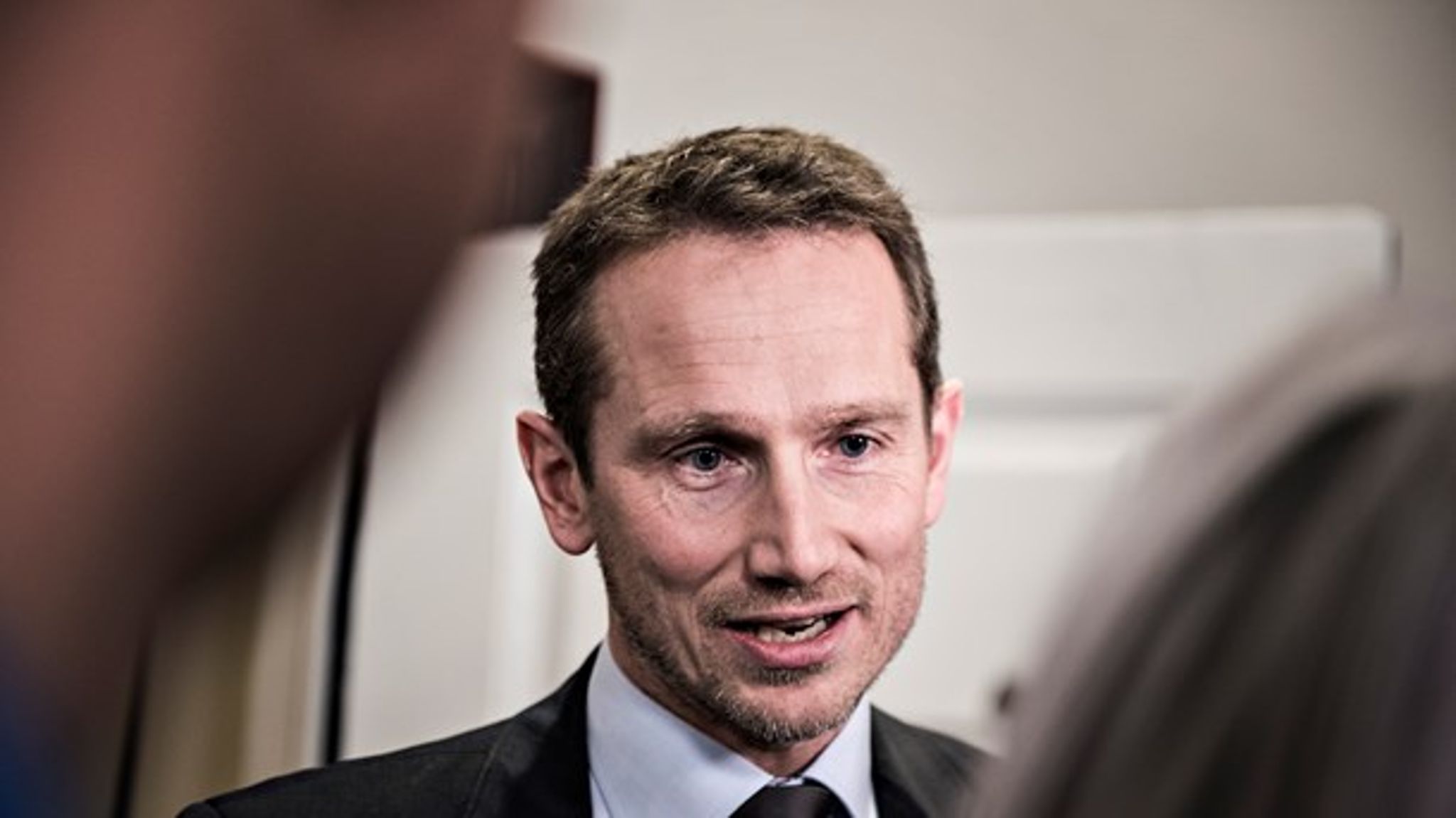Regeringens tænkepause er allerede ovre. Ifølge Altingets oplysninger forhandler finansminister Kristian Jensen (V) om boligskat i disse dage. <br>