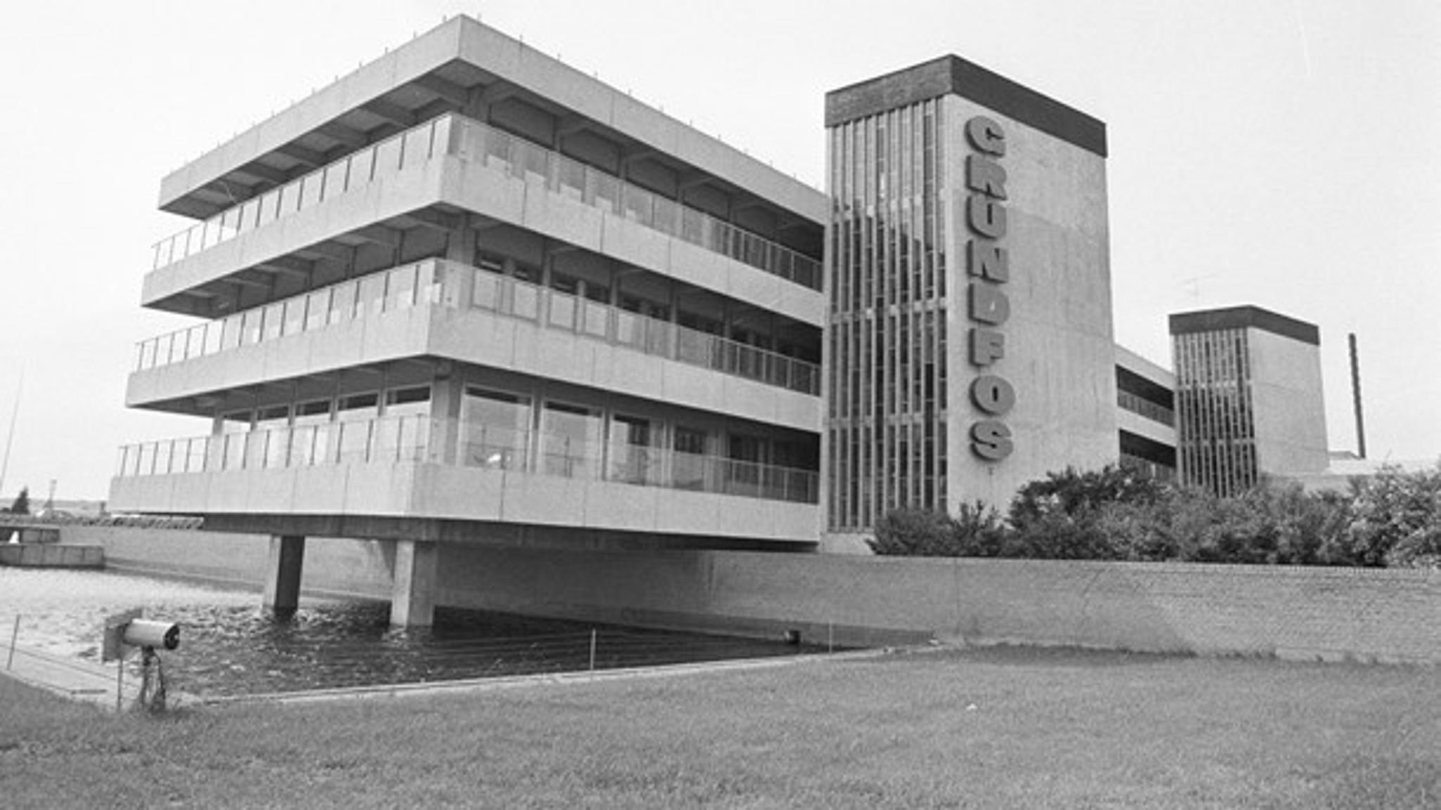 I årtier har Grundfos været Bjerringbros vartegn. De værdier, der fremover skal styre filantropien i Poul Due Jensens Fond, er hentet i den ikoniske pumpefabriks historie.&nbsp;