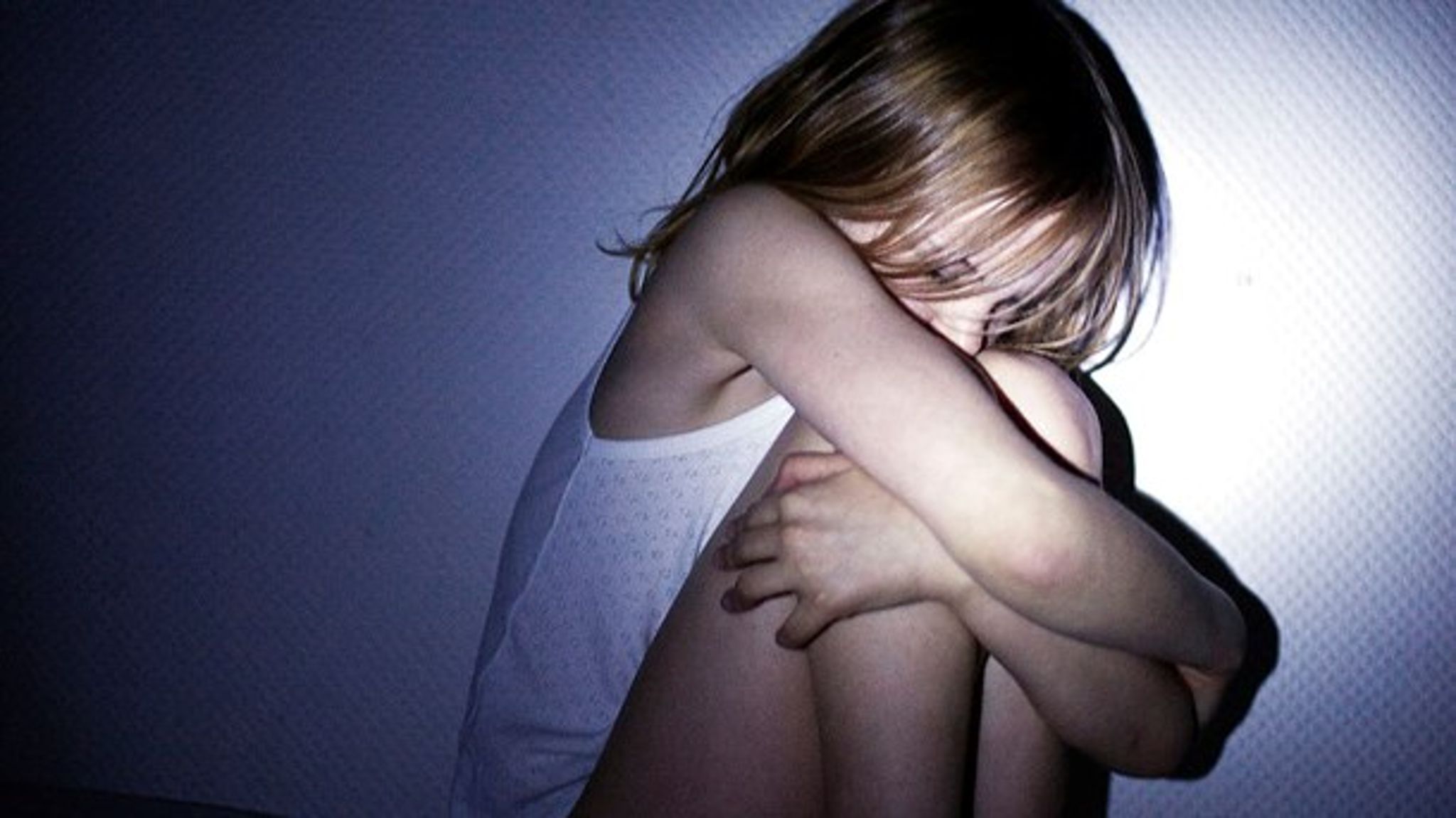 Flere psykiatriske afdelinger vil gerne have forældrene til at tage ansvar for behandlingen af deres børn ved at give samtykke til tvang, har de oplyst under Ombudsmandens besøg.
