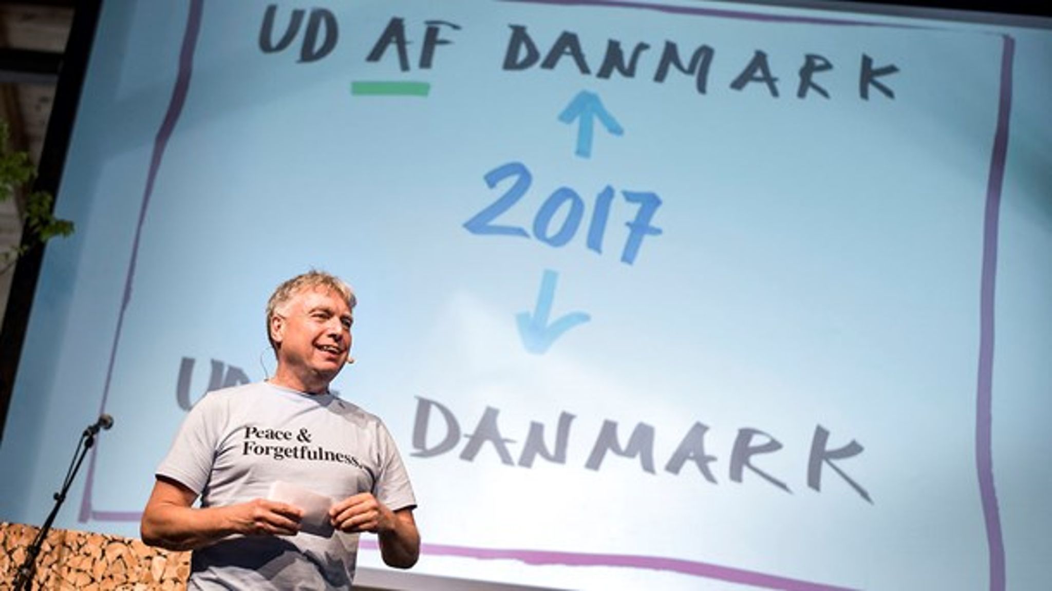 Altingets politiske leder Uffe Elbæk varmede op til kommunalvalg og regeringsforhandlinger, da han lørdag&nbsp;talte til partiets landsmøde i Odense.